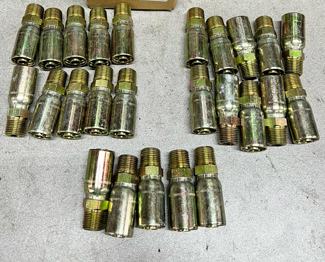 BOX OF 25 NEW IN BOX DAYCO FITTING HY08-08MP