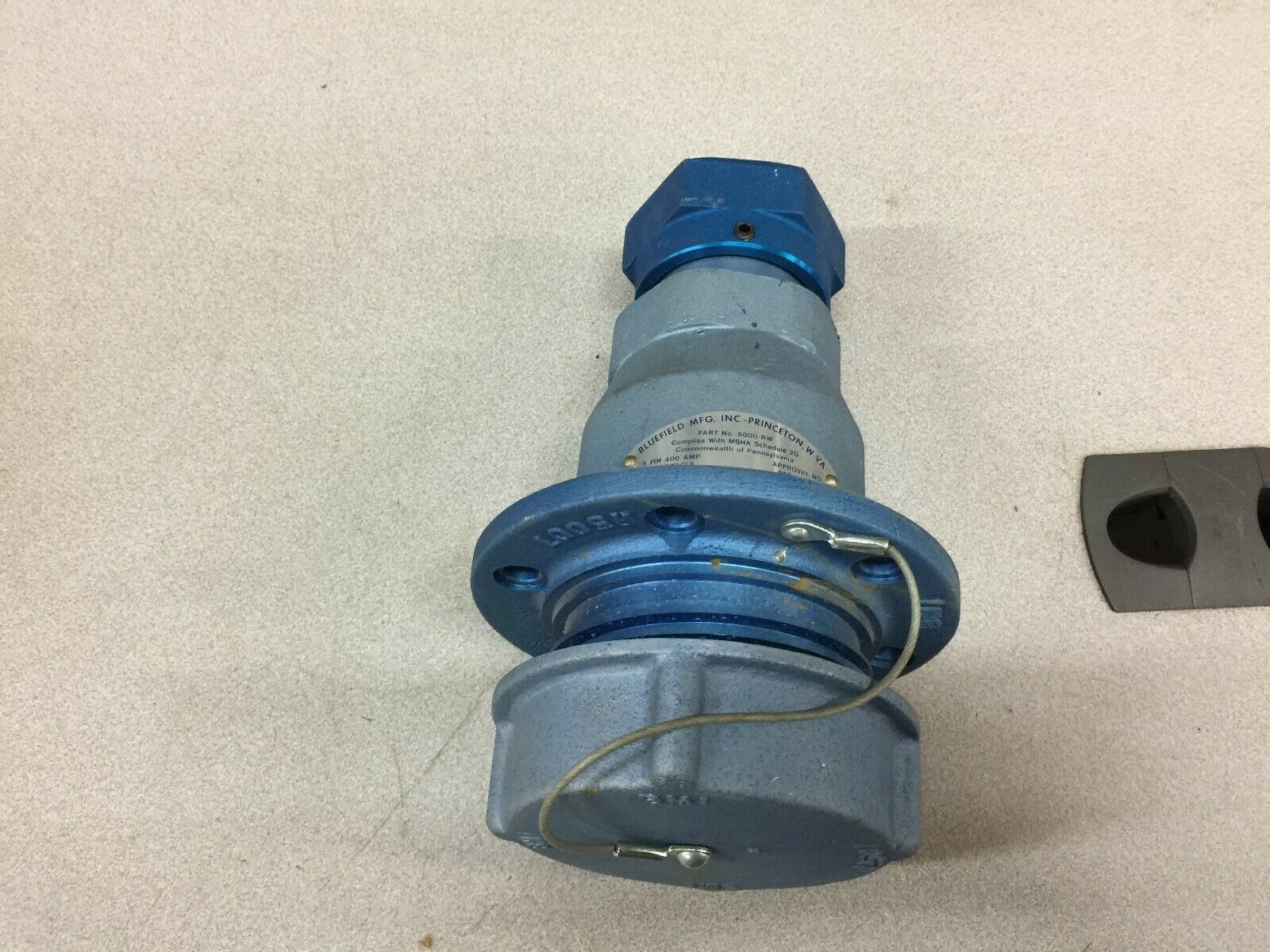 NEW NO BOX BLUEFIELD MFG 5PIN 400 AMP RECEPTACLE 5000-RW