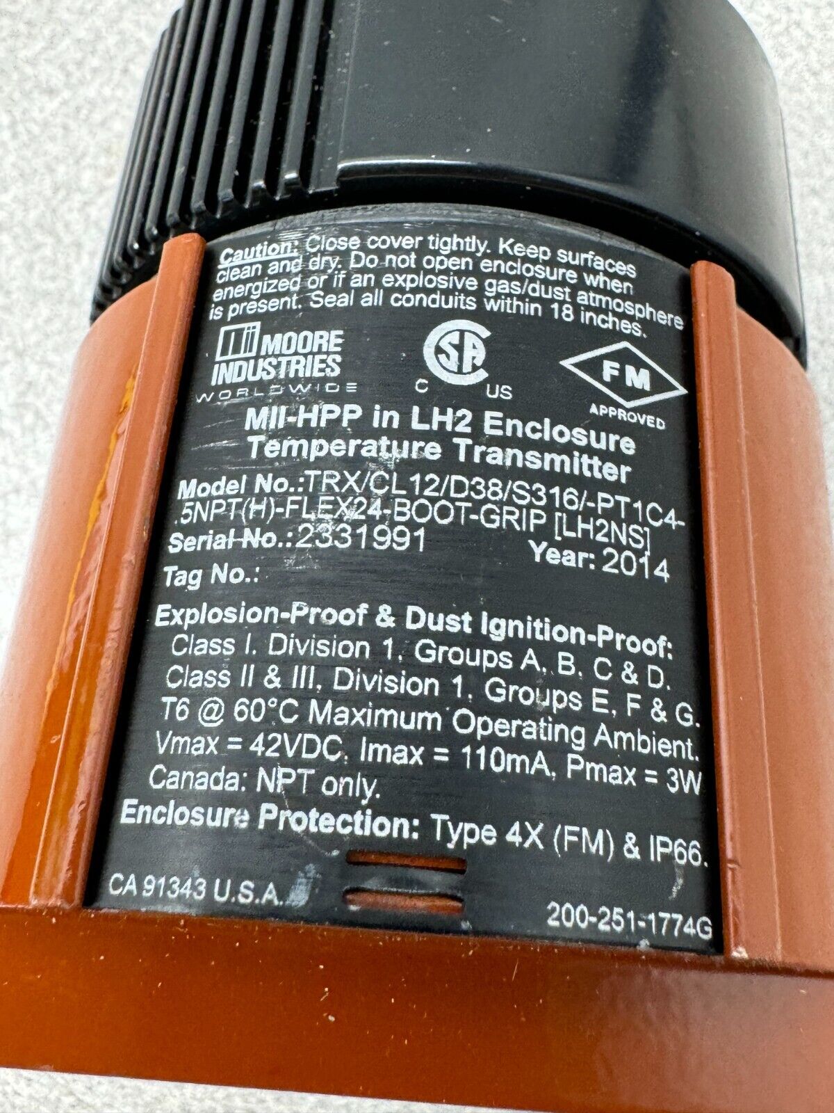 NEW NO BOX MOORE M112-HPP IN LH2 ENCLOSURE TRX/CL12/D38/S316/-PT1C4-.5NPT(H)