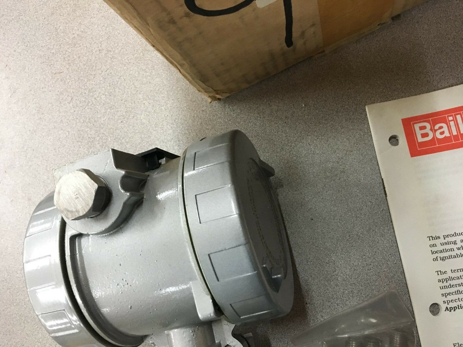 NEW IN BOX BAILEY FISCHER DIFFERENTIAL PRESSURE TRANSMITTER PTDDB12120ED010