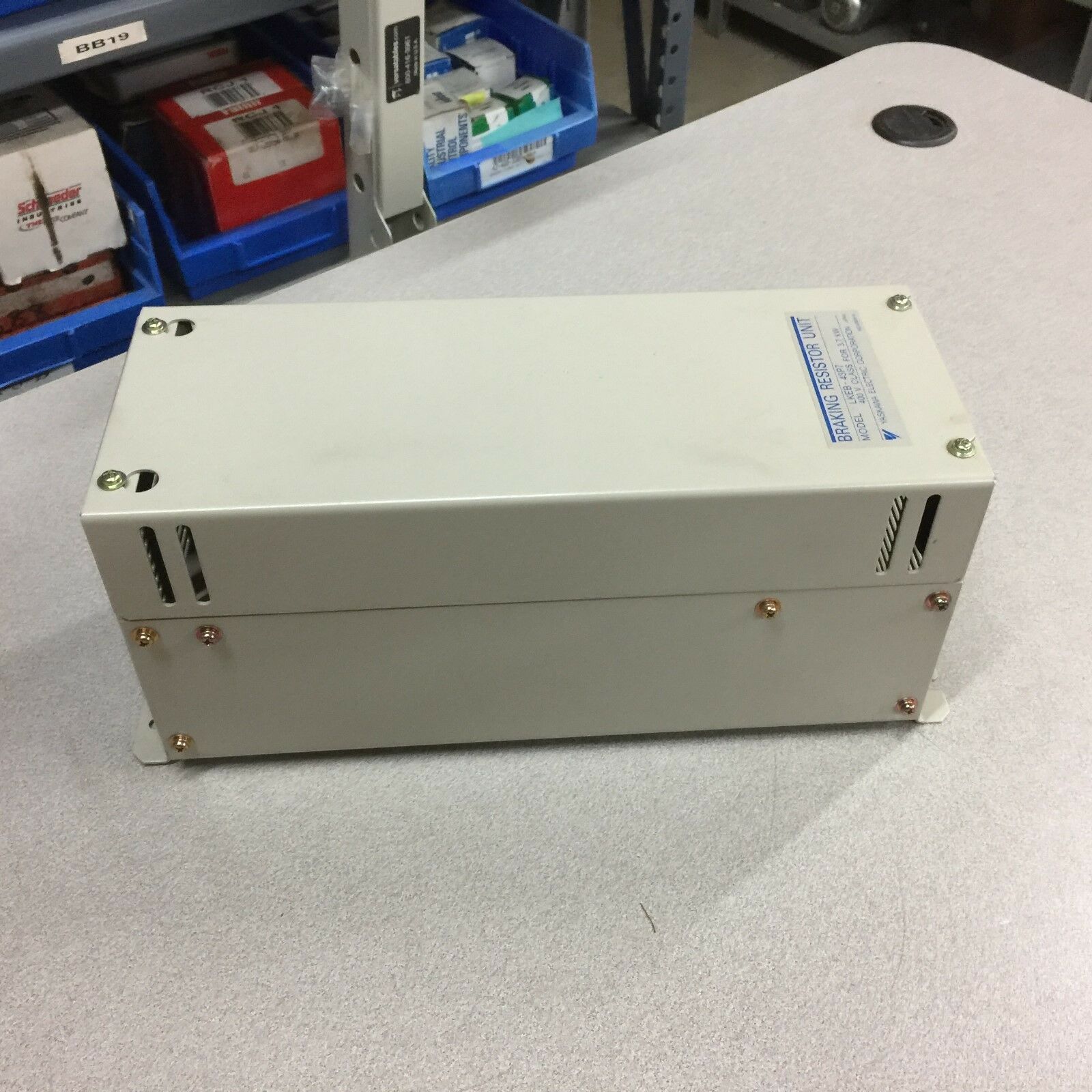 NEW NO BOX YASKAWA 400V 3.7KW BRAKING RESISTOR UNIT LKEB-43P7