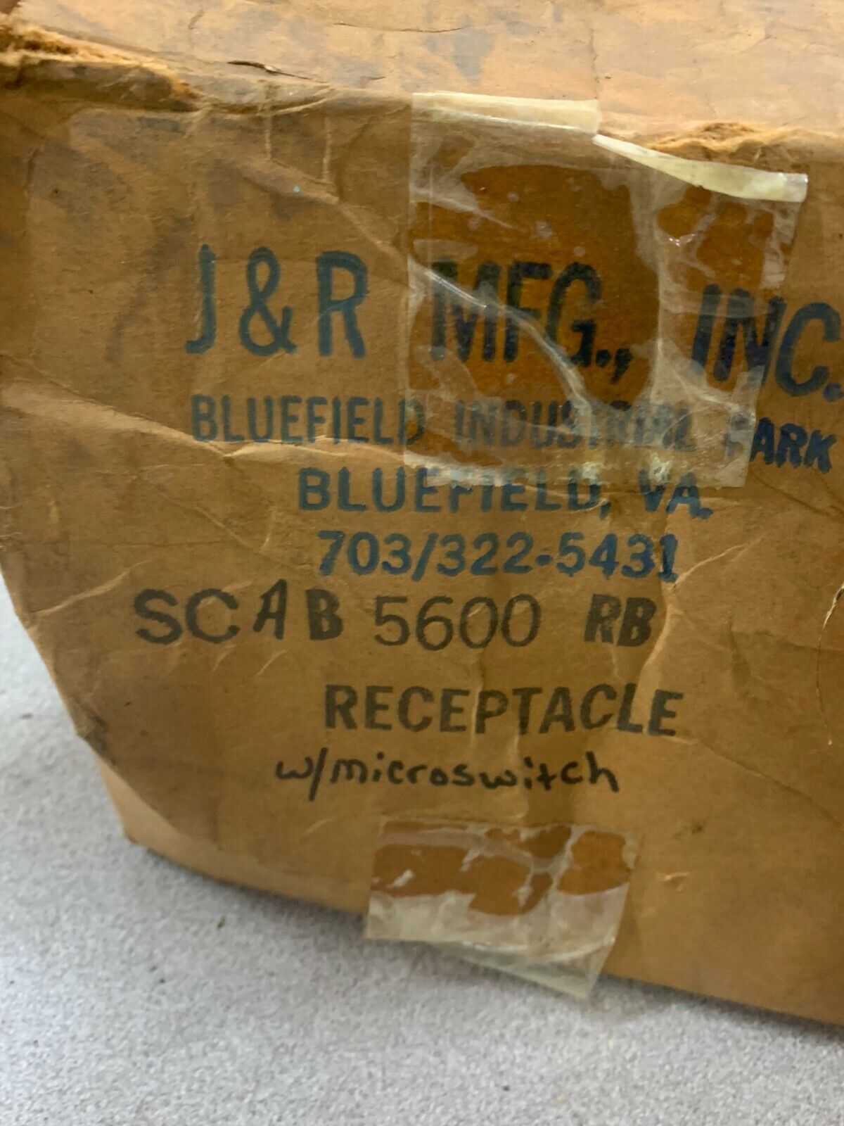 NEW J&R MFG. RECEPTACLE SCAB 5600 RB