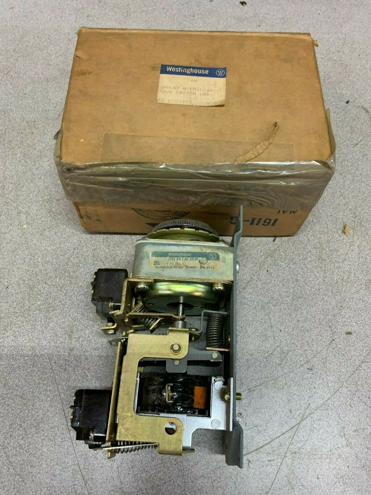 NEW IN BOX WESTINGHOUSE TIMING RELAY 1548654