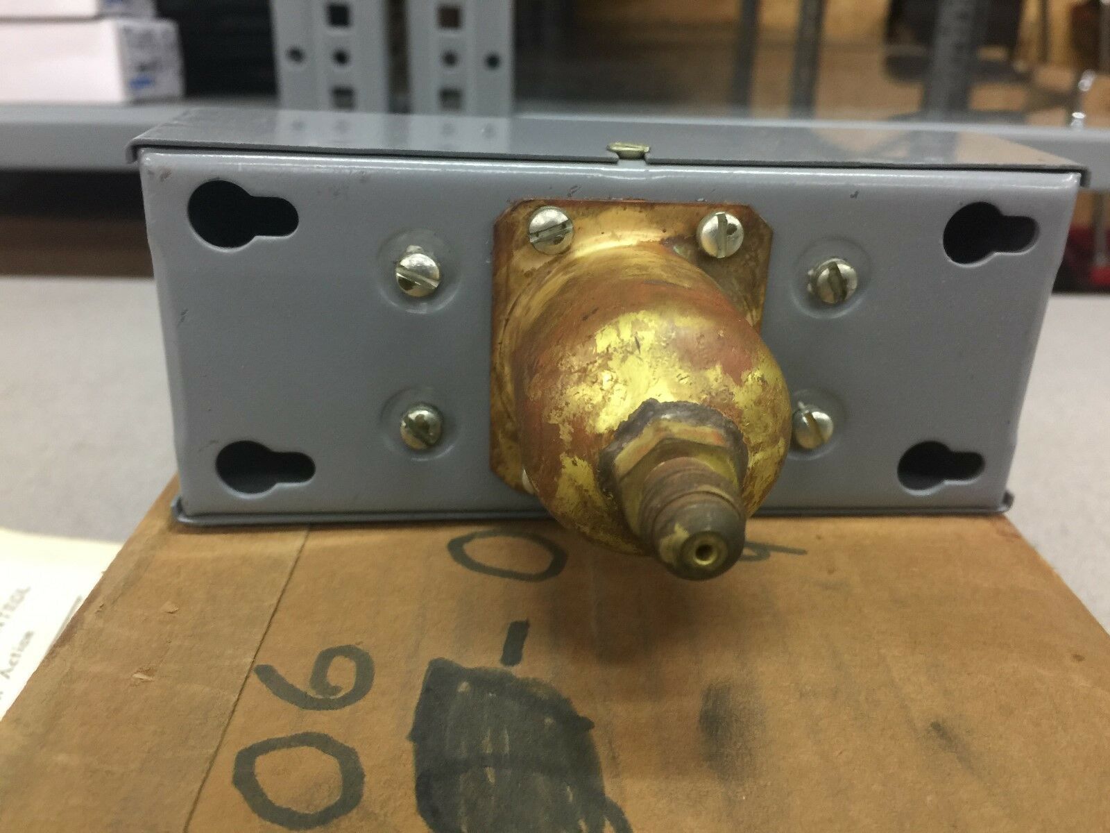 NEW IN BOX WR CONTROLS REFRIG PRESSURE CONTROL 1541-5 / 13123600