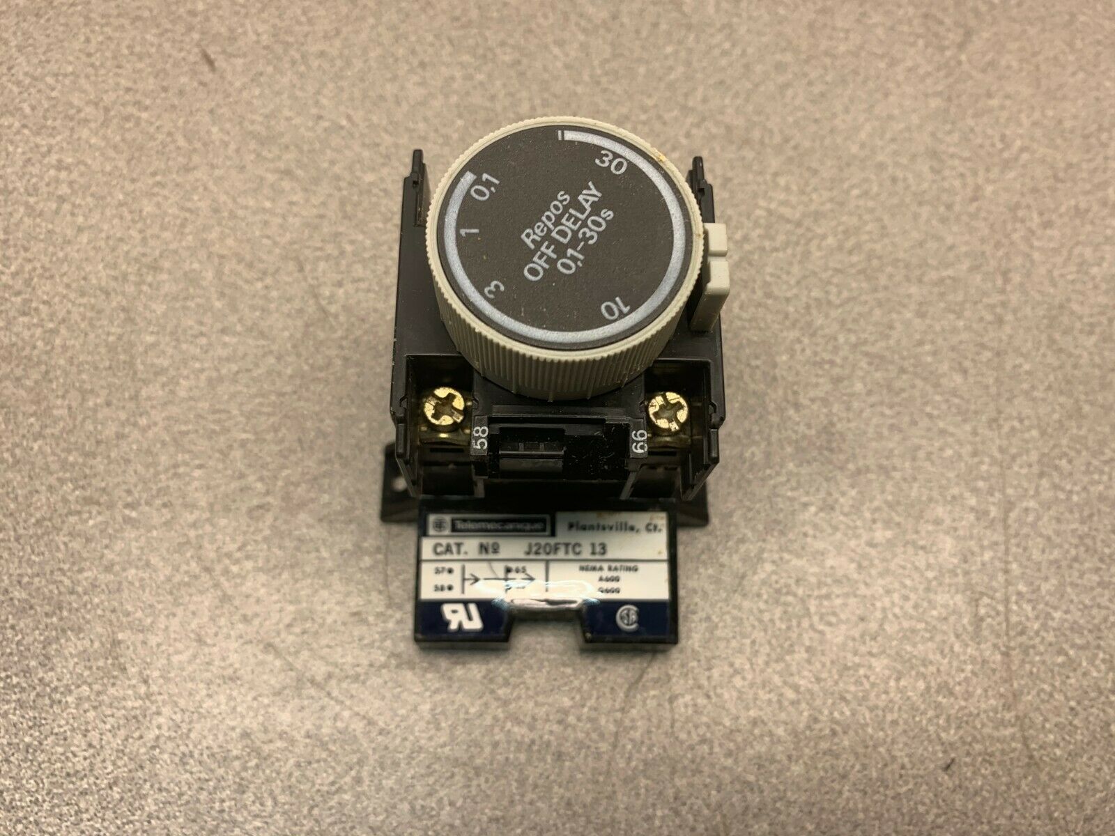 USED TELEMECANIQUE PNEUMATIC TIMING UNIT J20FC13