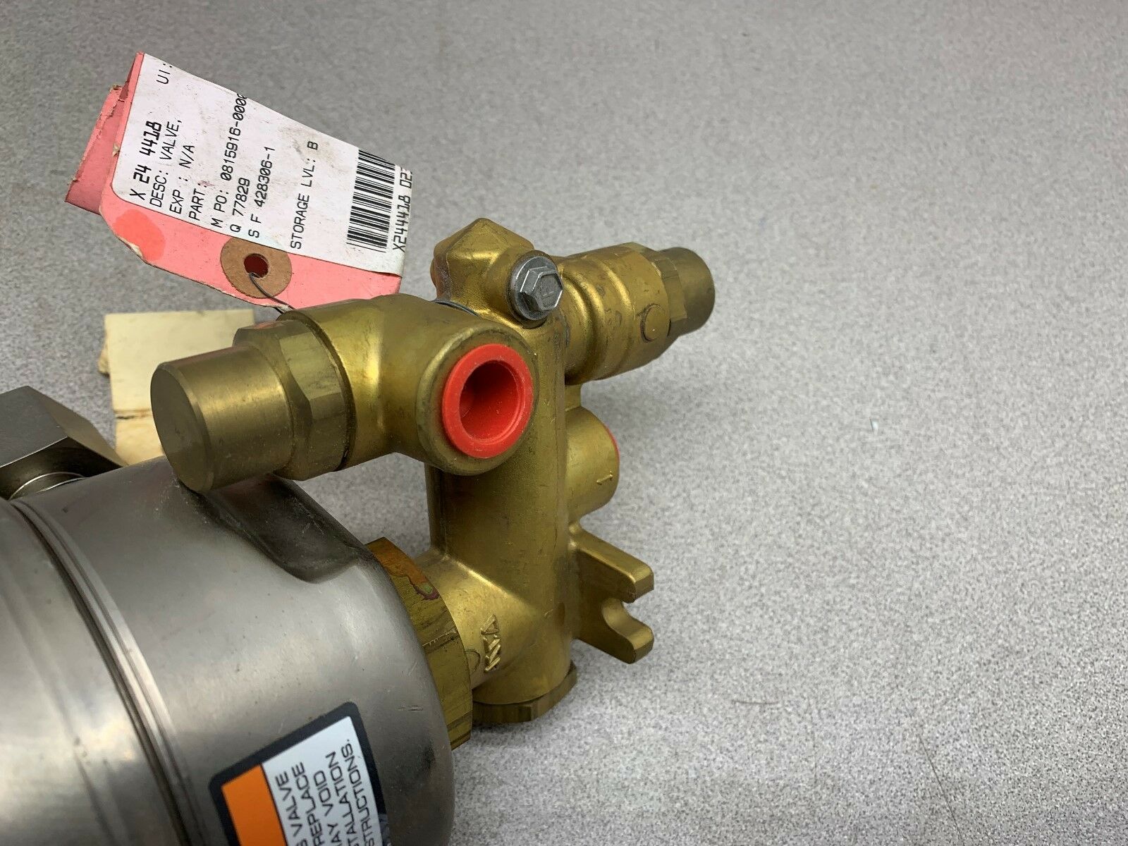 NEW ASCO RED HAT NUCLEAR SERIES 125VDC SOLENOID VALVE 3/8" PIPE SIZE K2063816RF