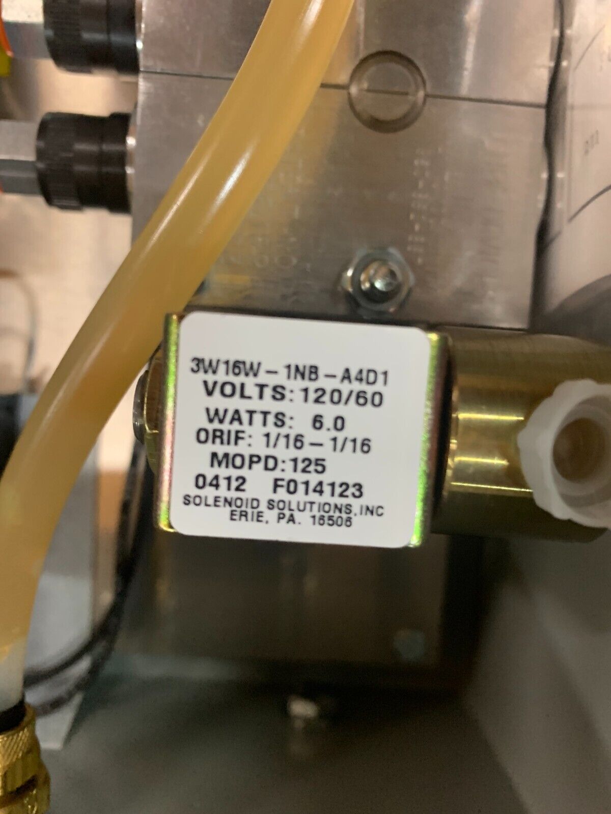 NEW LDI LUBE DEVICES PANEL 801670 185-5 WITH 3W16W-1NB-A4D1 OMRON TIMER