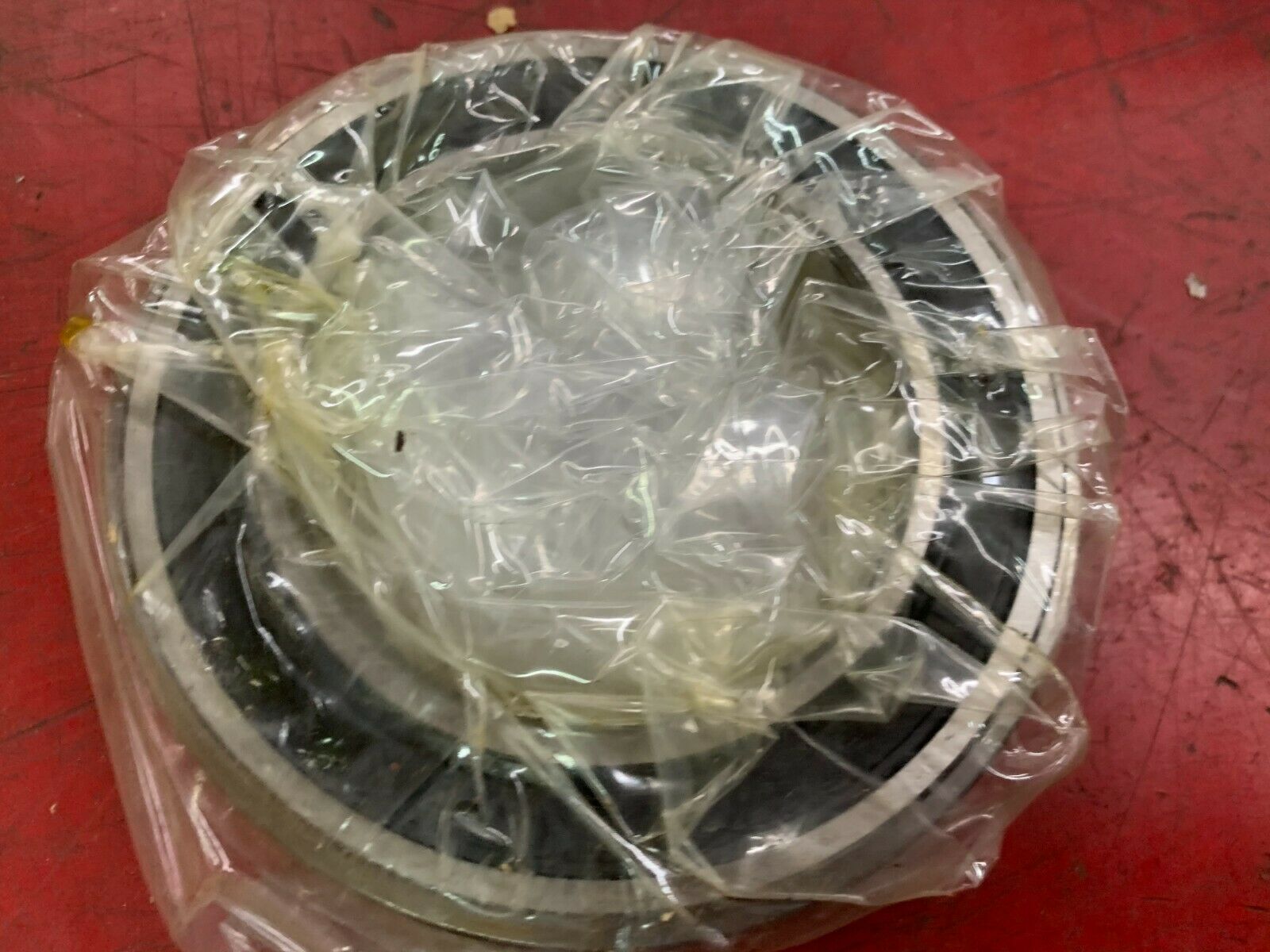 NEW IN BOX SKF BALL BEARING 6013-2RSNRJEM