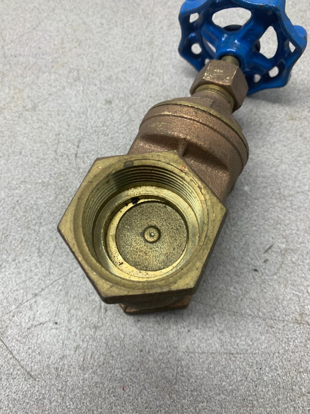 NEW NO BOX ER GATE VALVE 1-1/4" 125