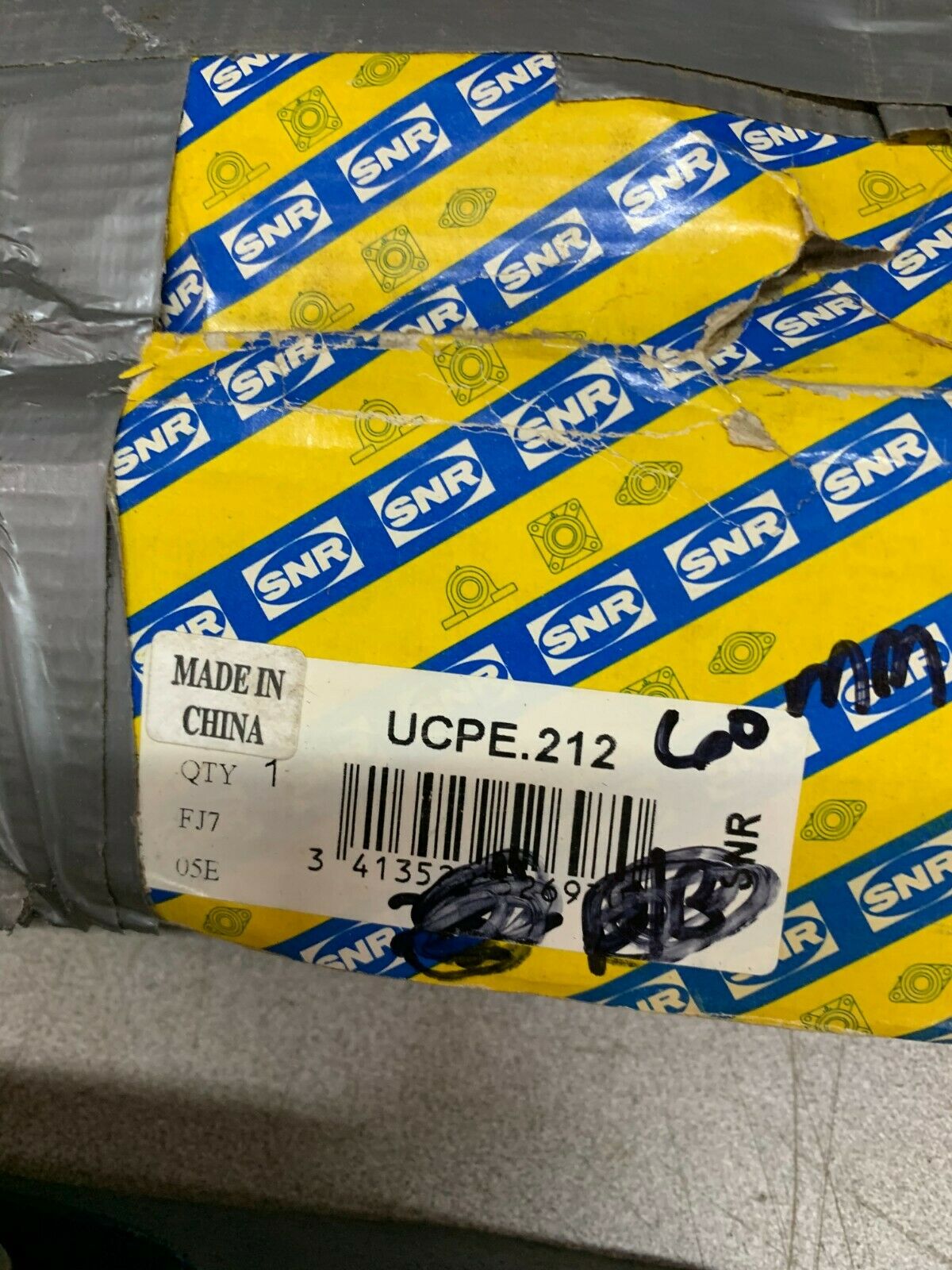 NEW SNR PILLOW BLOCK BEARING UCPE.212