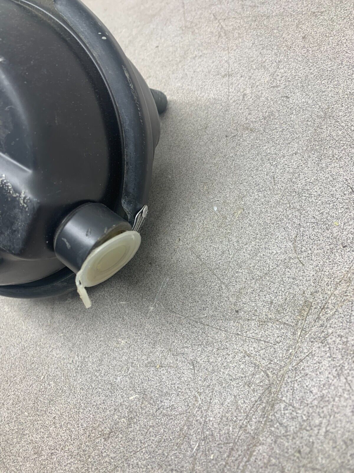 NEW NO BOX KNORR BREMSE II39375F BRAKE CHAMBER BS3337