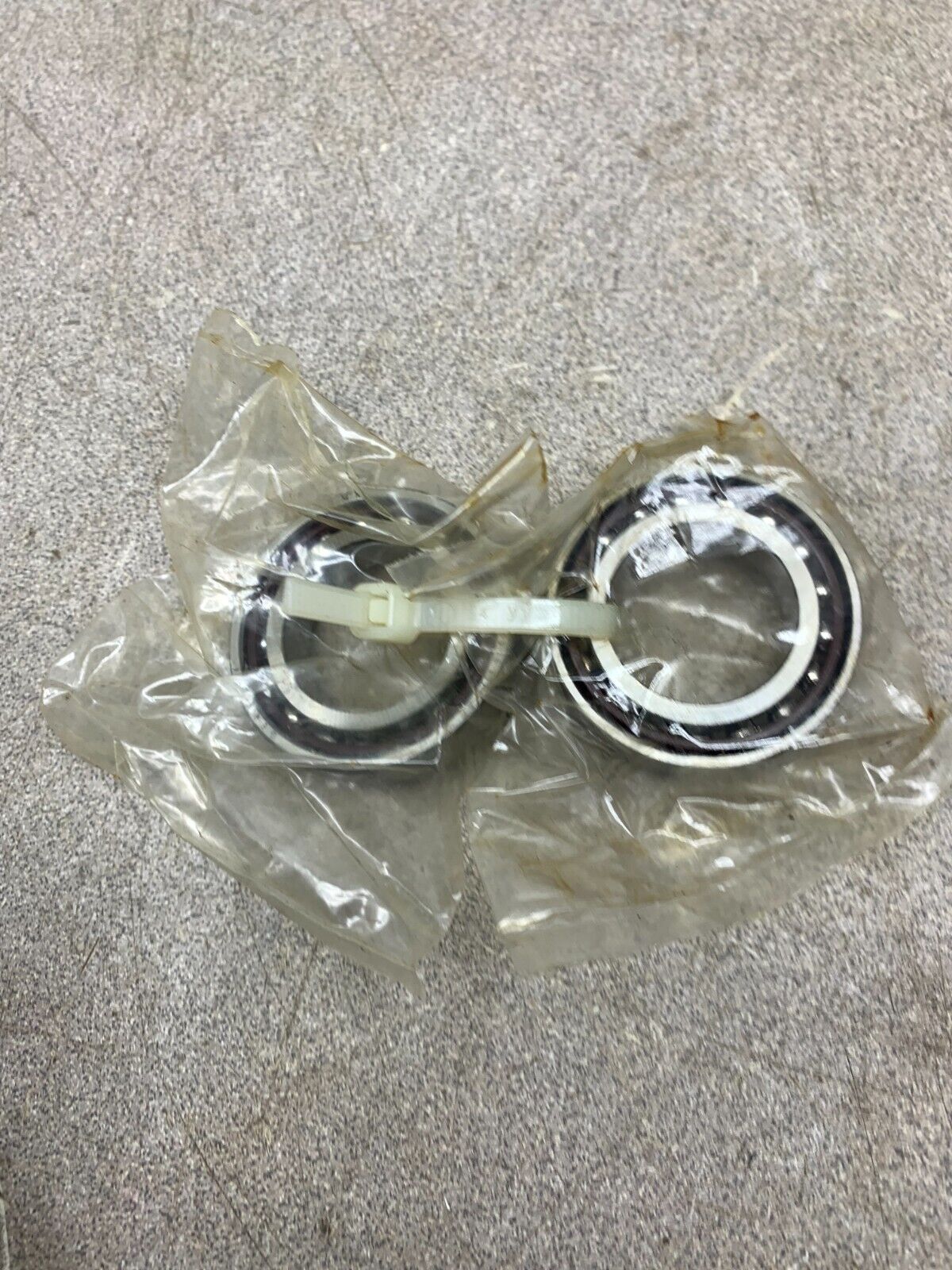 NEW LOT OF 2 GMR Angular Contact Ball Bearing 7905A5DB