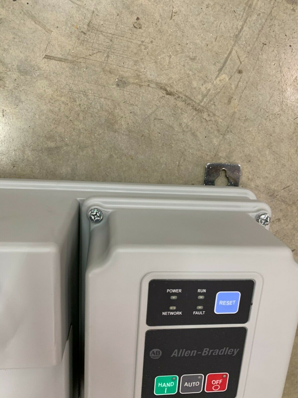 NEW NO BOX ALLEN-BRADLEY ARMORSTART DRIVE AND BASE 280D-F23Z-25D-CR-3