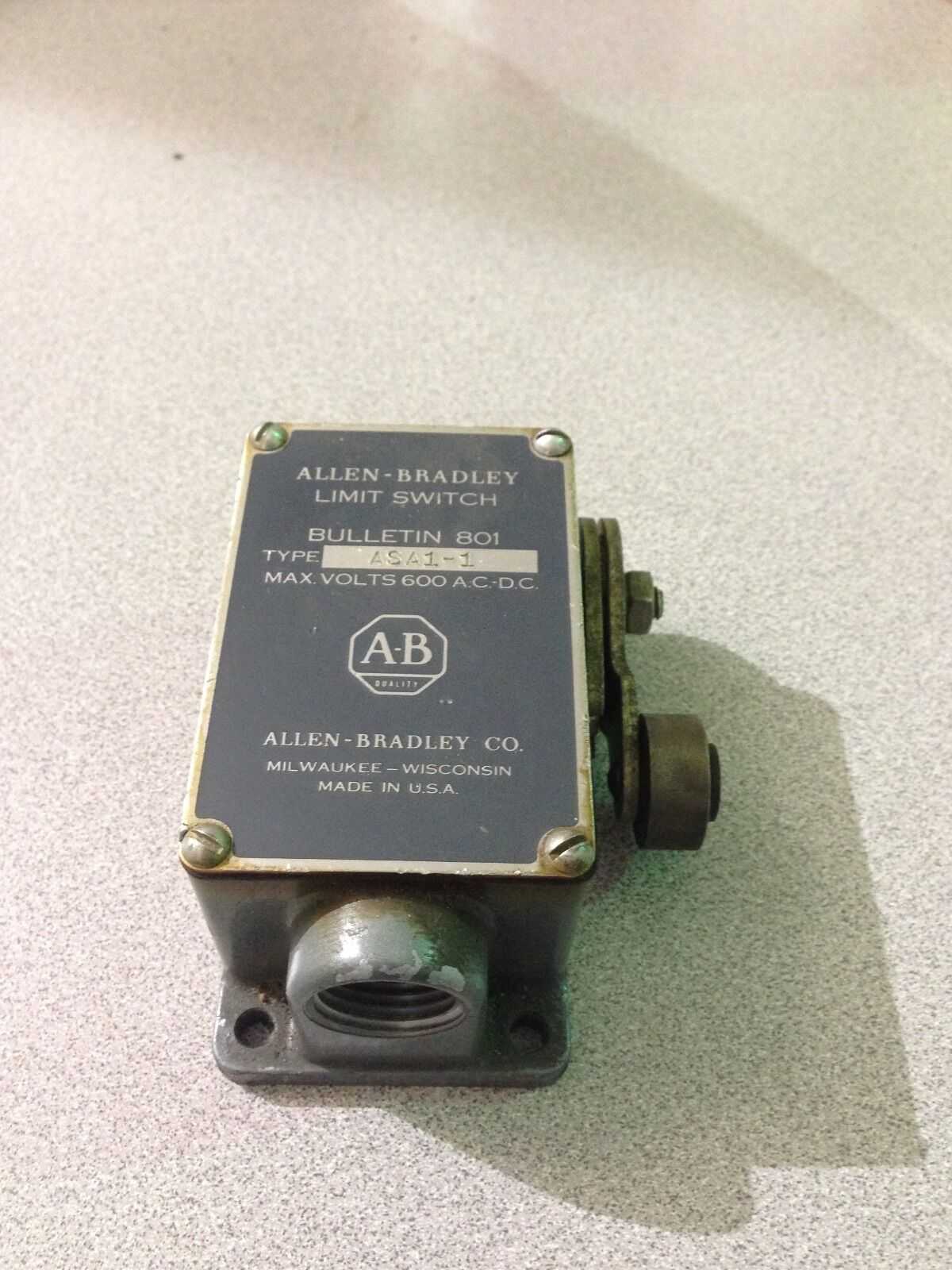 USED ALLEN-BRADLEY LIMIT SWITCH 801-ASA11 (H5)