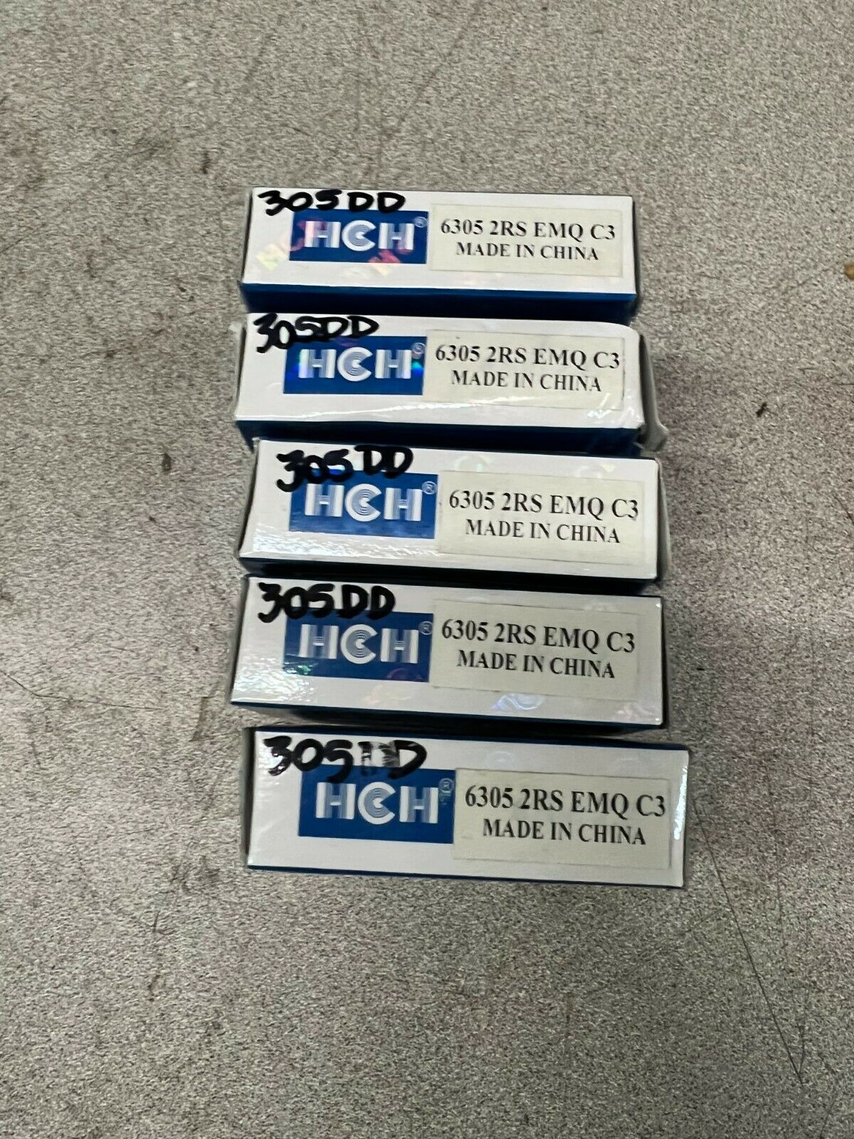 LOT OF 5 NEW IN BOX HCH 6305 2RS BALL BEARING 6305 2RS EMQ C3