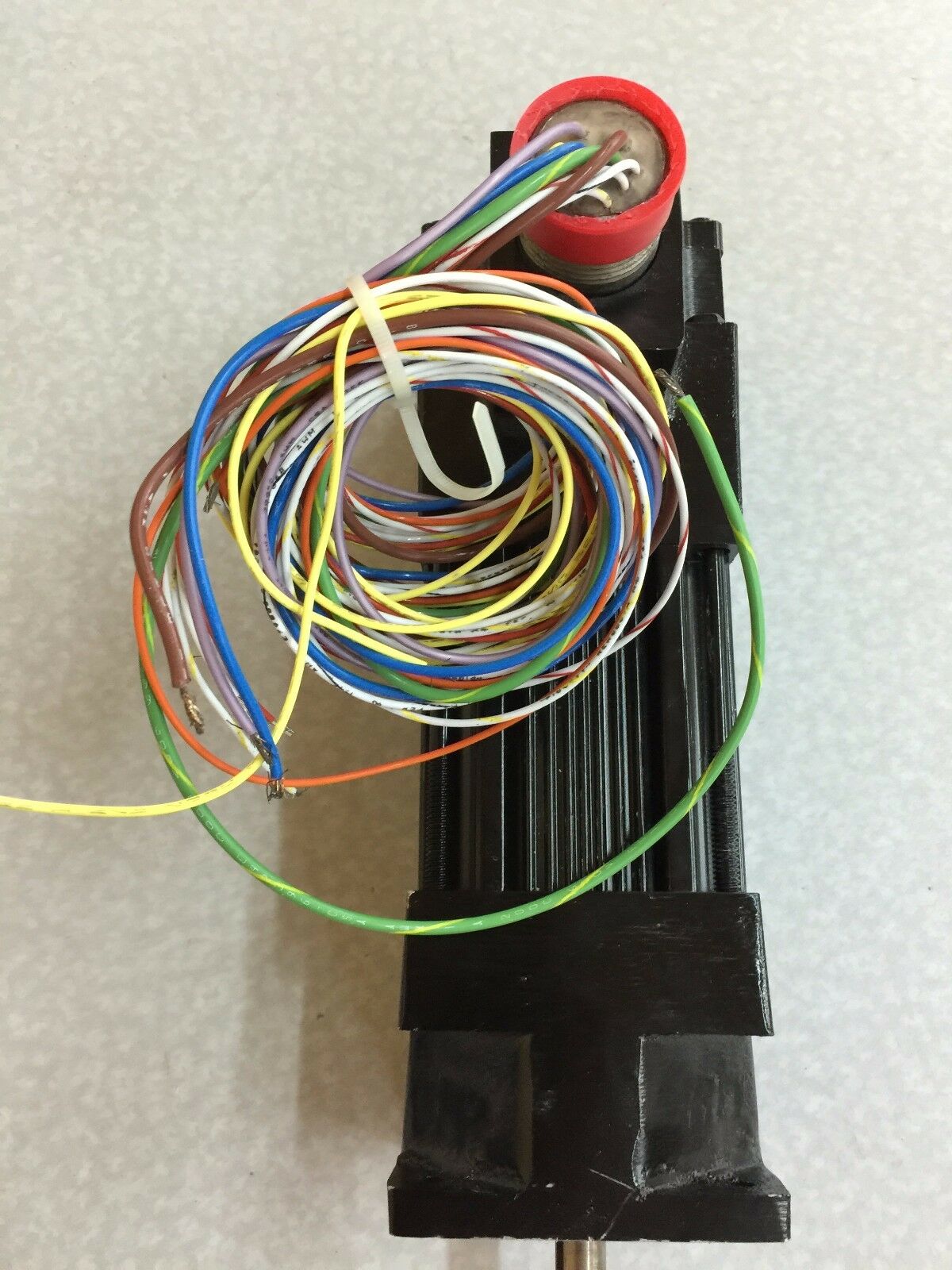 NEW PACIFIC SCIENTIFIC BRUSHLESS DC SERVOMOTOR R34KSNP-R2-NS-NV-02