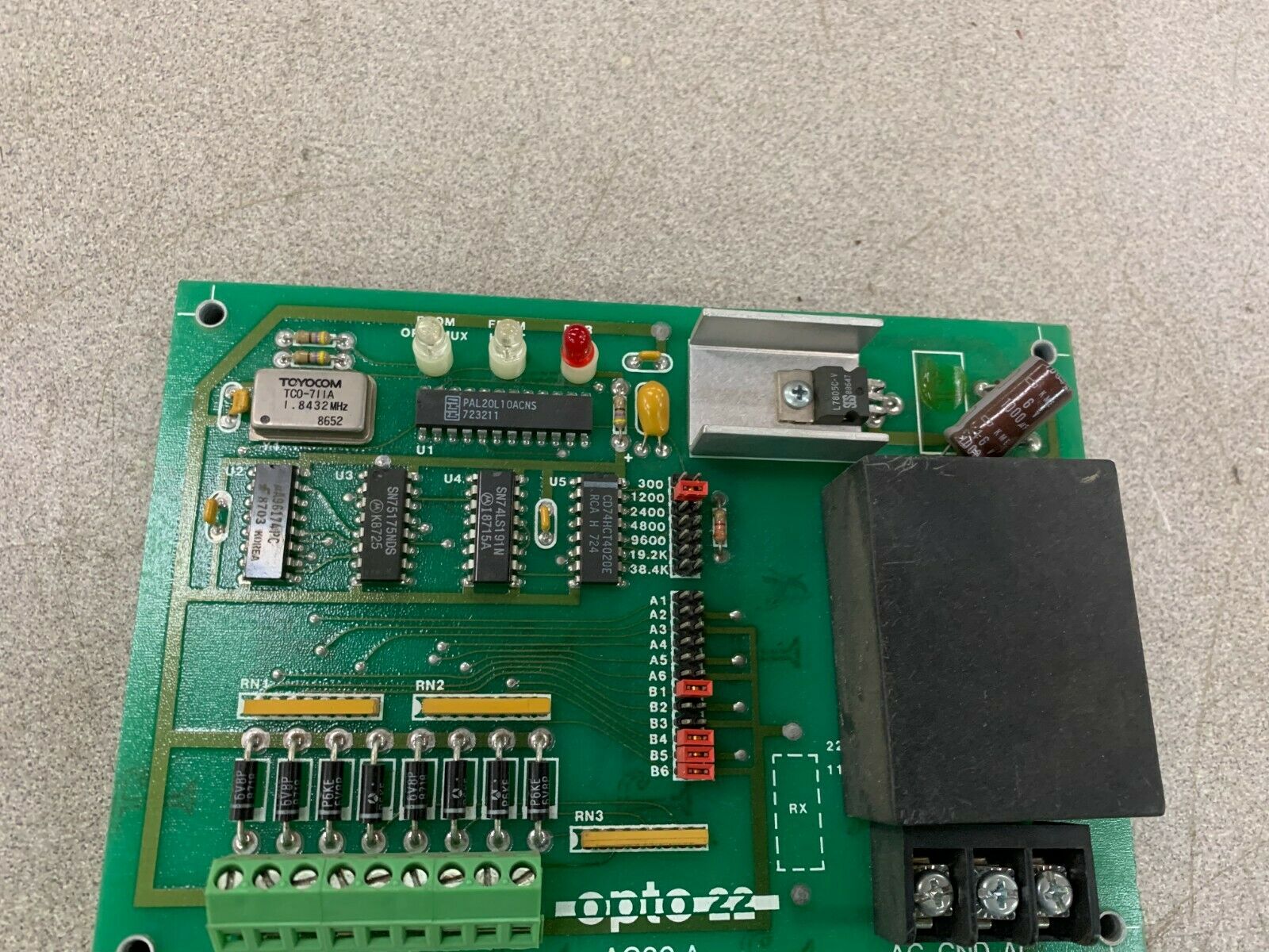 NEW NO BOX OPTO 22 AC30A CIRCUIT BAORD 001834B