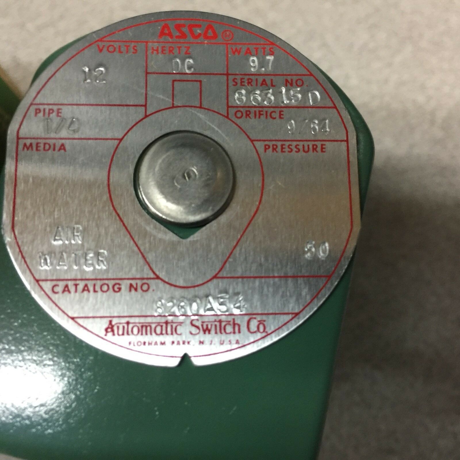 NEW IN BOX ASCO 1/4" 50PSI 12VDC SOLENOID VALVE 8260A54