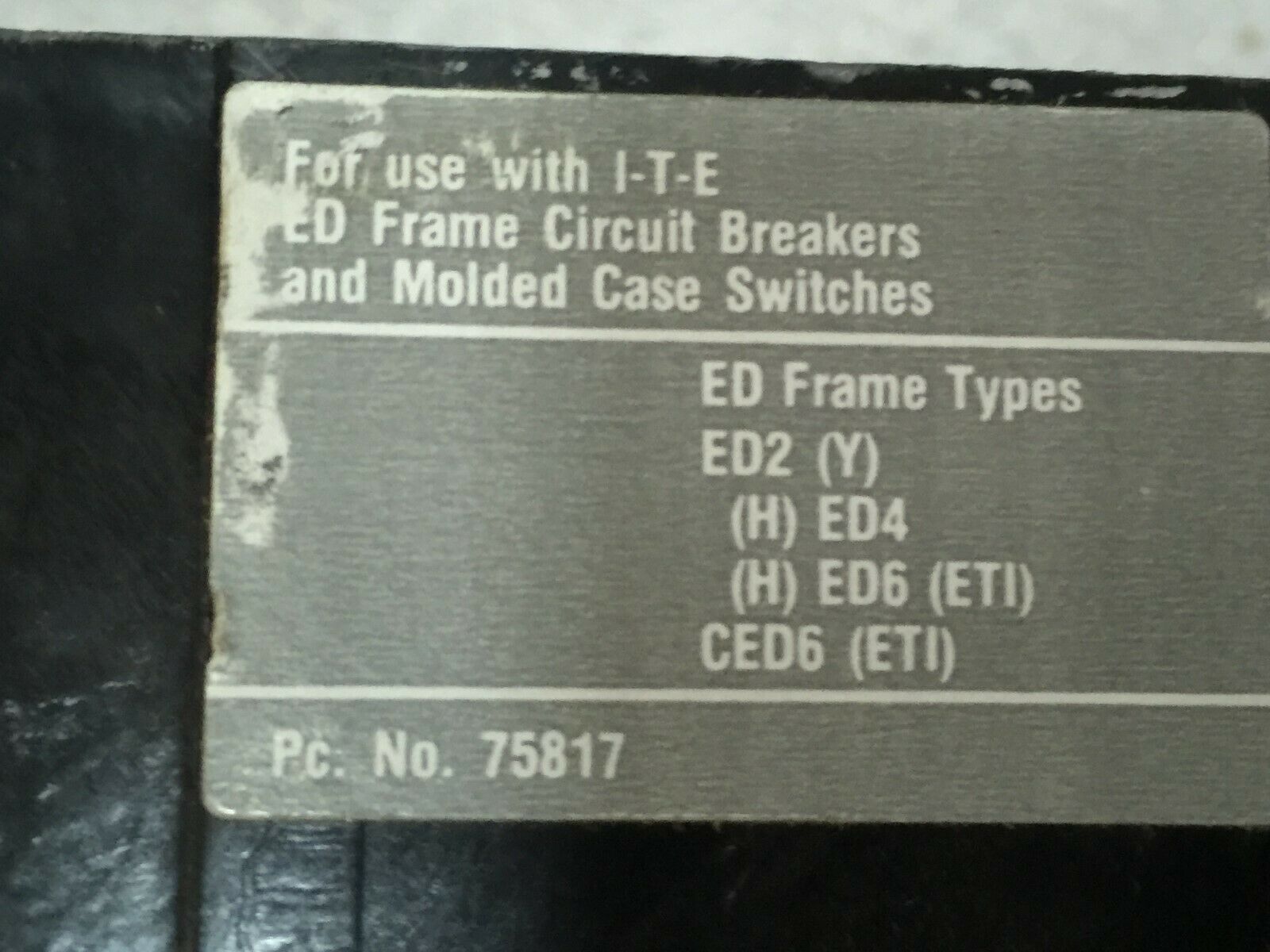 USED SIEMENS 10AMP 3POLE 600VAC 250VDC BREAKER WITH SHUNT TRIP ED63A010 / S01ED