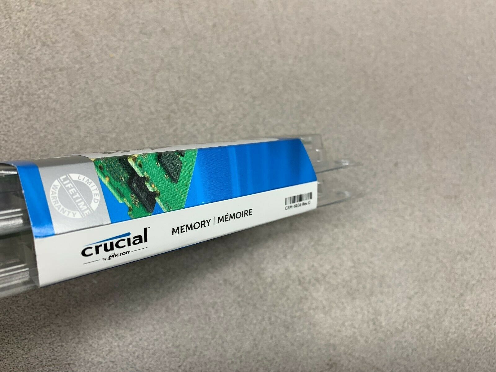 NEW MICRON CRUCIAL 8GB 2X4GB KIT MEMORY DDR4-2400