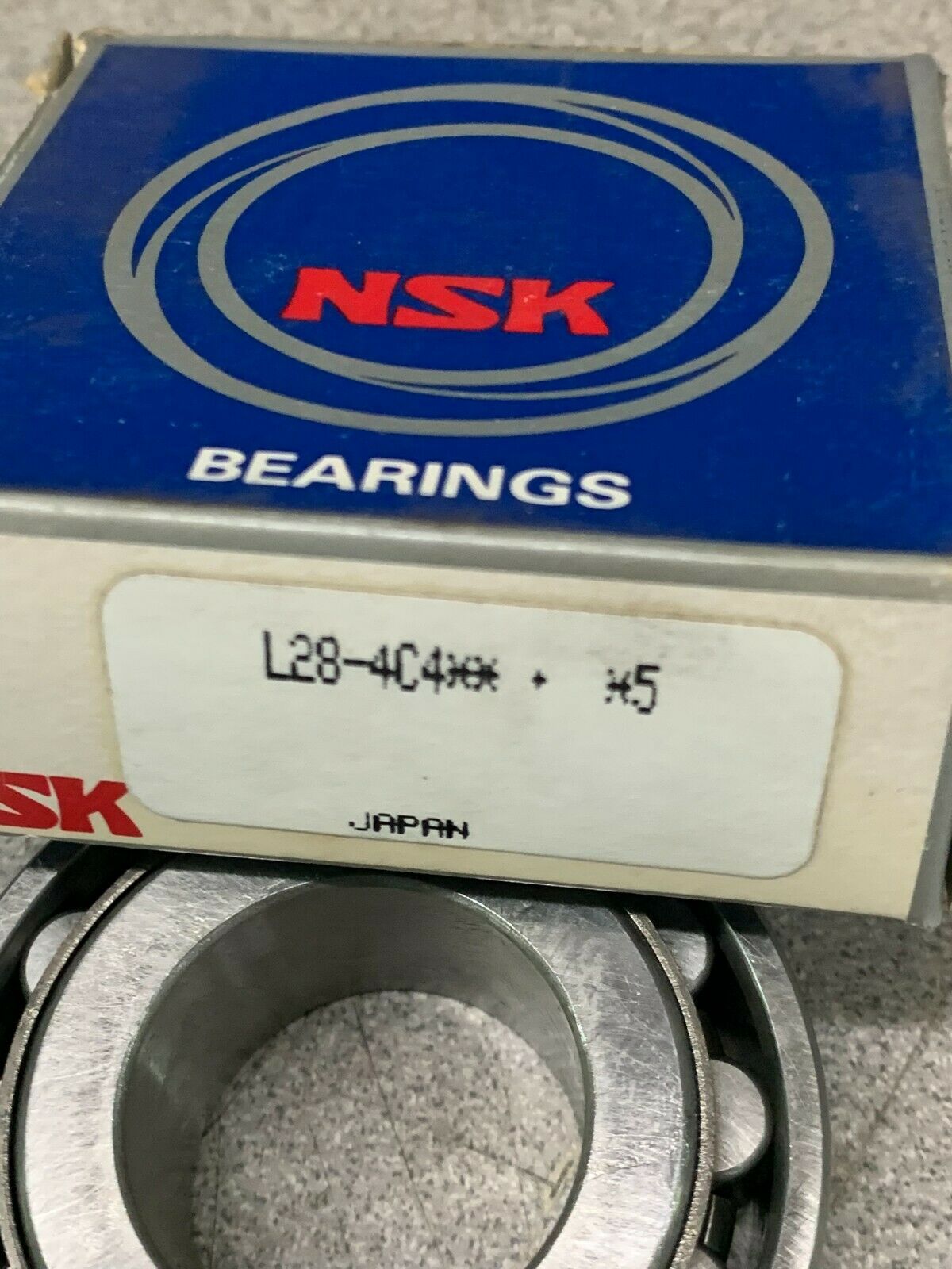 NEW IN BOX NSK L284C4 ROLLER BEARING L28-4C4**