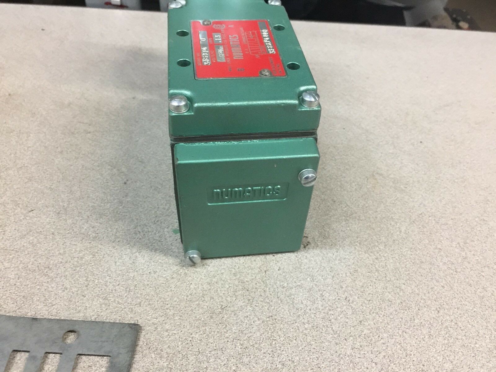 NEW NO BOX NUMATICS 120VAC 150PSI AIR VALVE 3.3SXP4 0