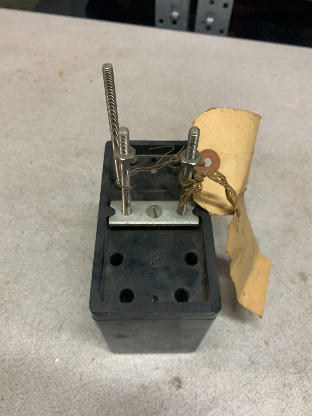 NEW NO BOX GENERAL ELECTRIC 125VDC. RELAY 12HGA11B2