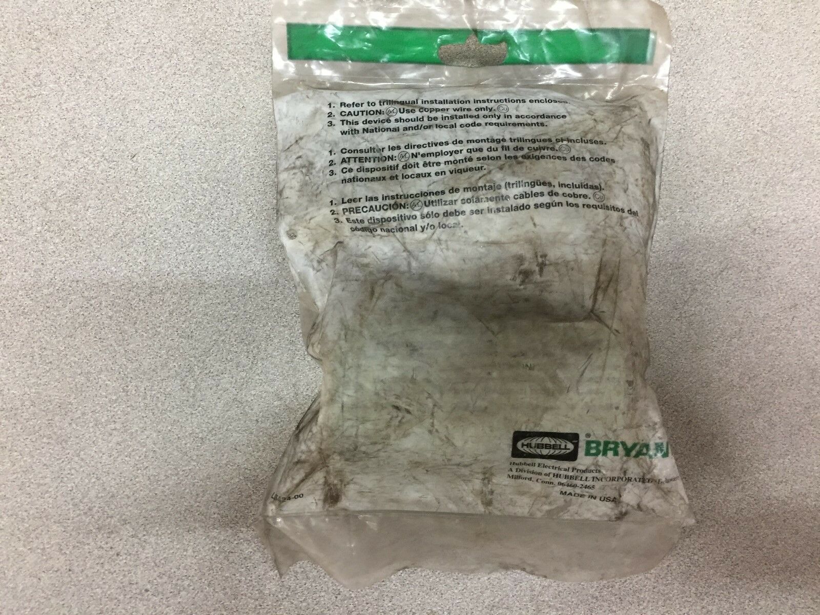 NEW IN ORIGINAL PACKAGE BRYANT LOCKING CONNECTER 20AMP 3P 4W 250V 71420NC