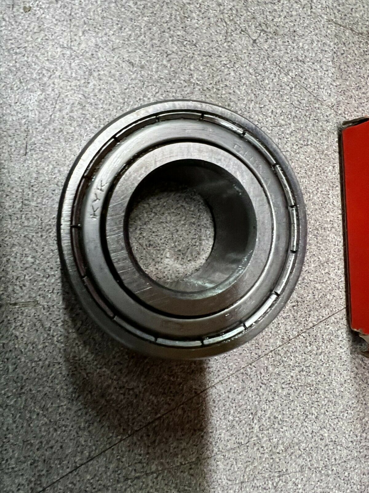 NEW IN BOX KYK 5205 ZZC3 SRI-2 BALL BEARING 5205 ZZC3