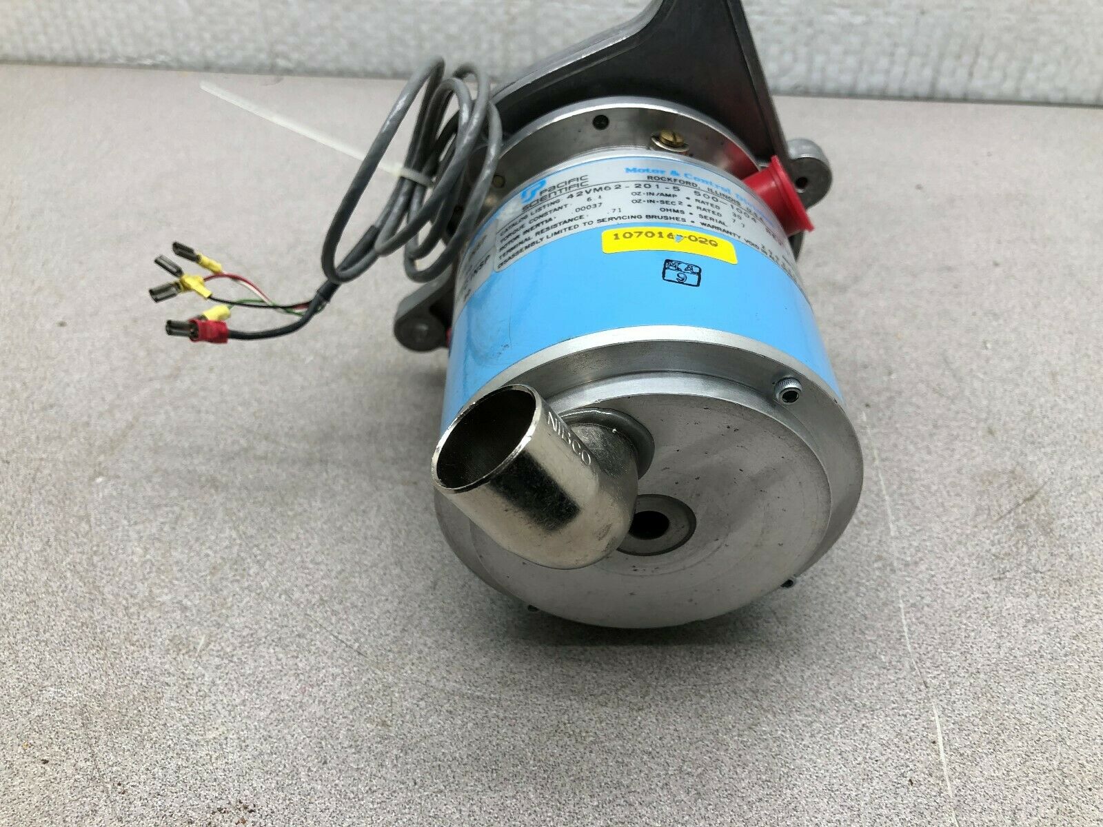 USED PACIFIC SCIENTIFIC 7.7AMP 30 VAC SERVO MOTOR 42VM62-201-5 500-1004 REV T