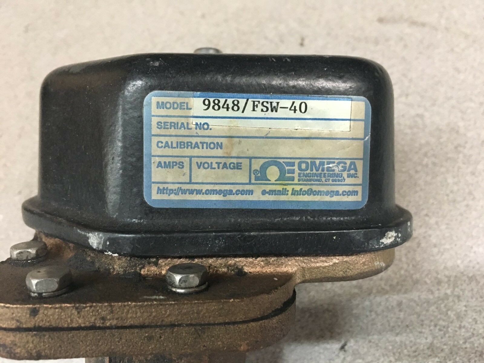 USED OMEGA FLOW SWITCH 9848 / FSW-40