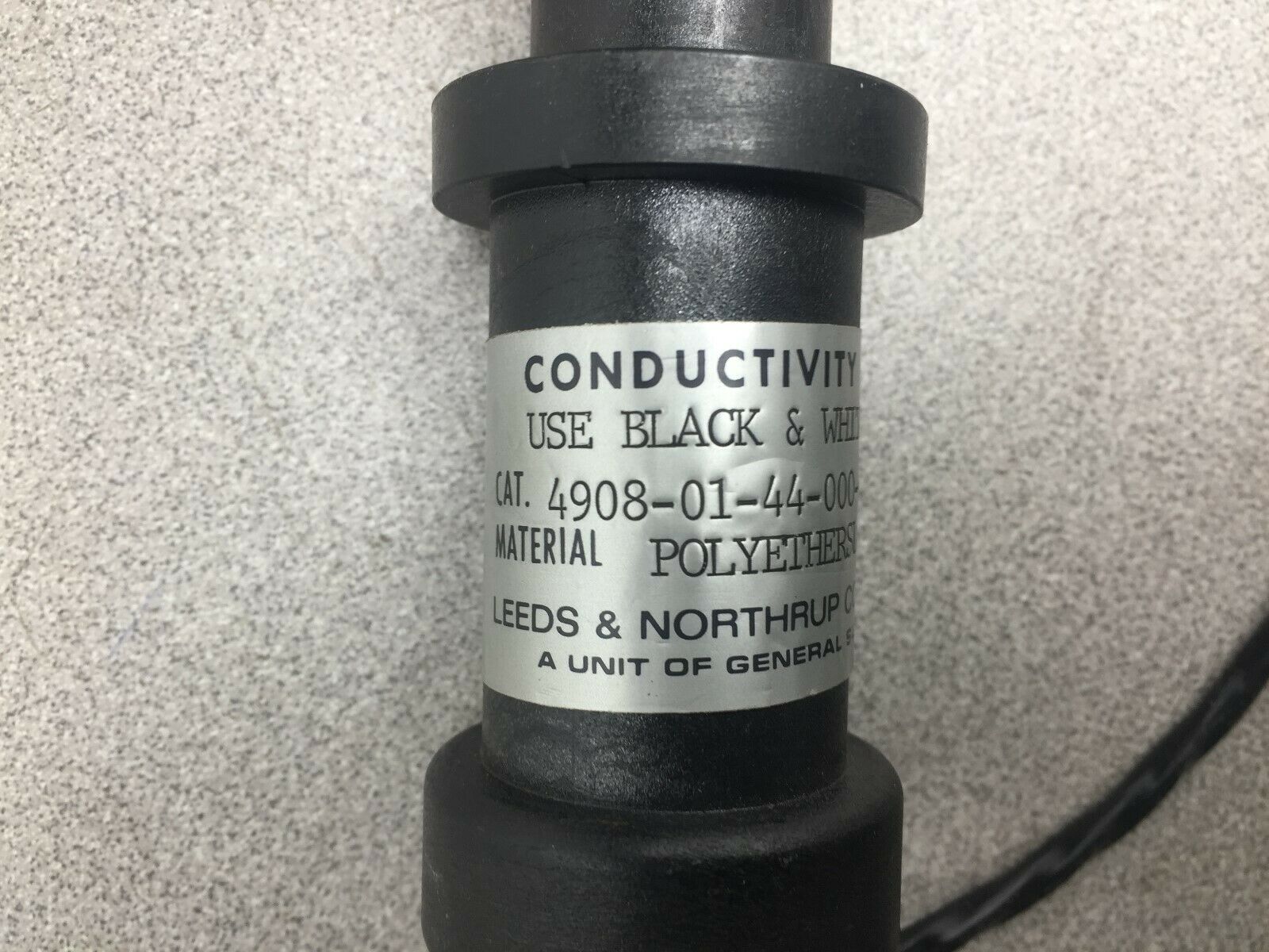 NEW NO BOX LEEDS CONDUCTIVITY CELL 4908-01-44-000-7-02-000
