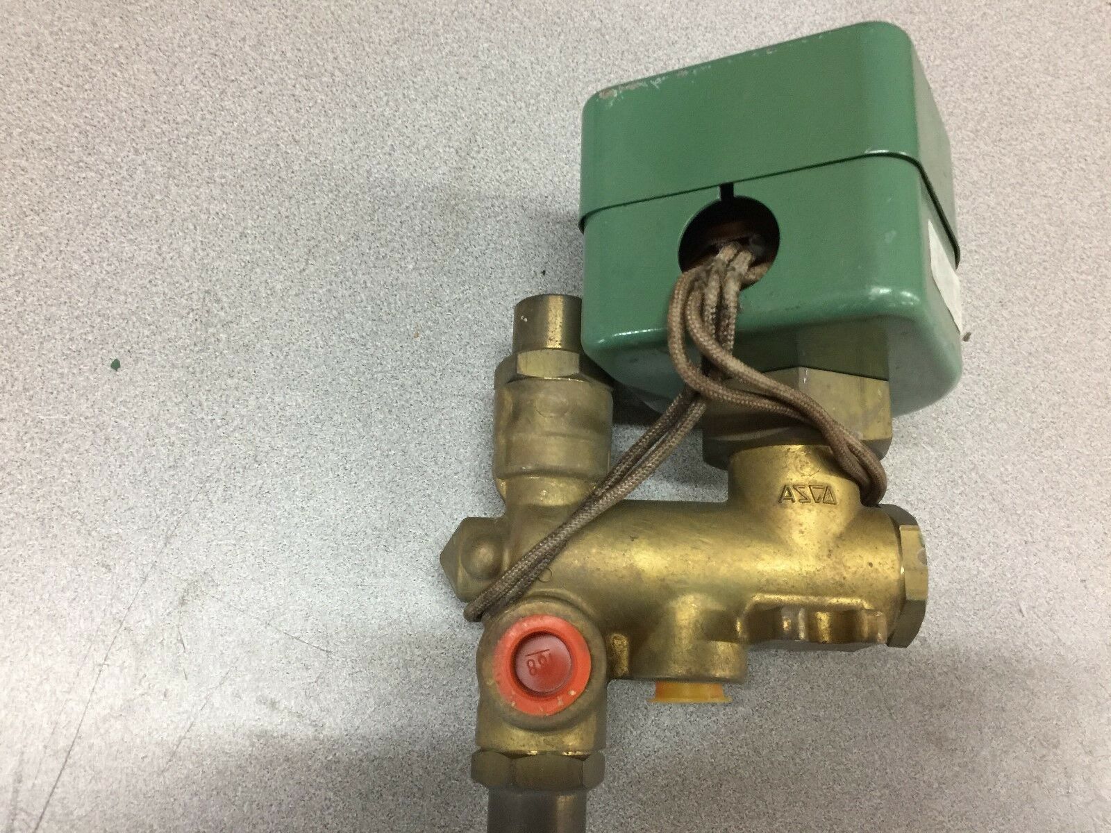 NEW NO BOX ASCO 3/8" 125PSI 125VDC SOLENOID VALVE 212-6321RF