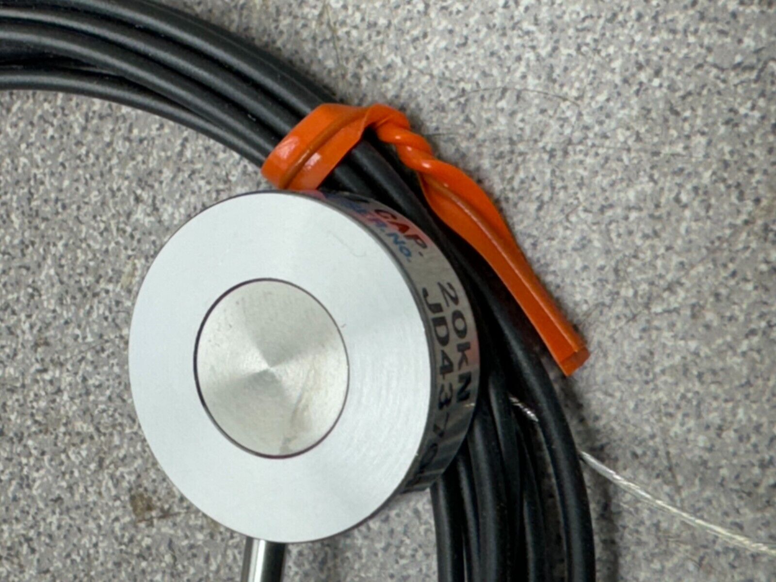 NEW IN BOX KYOWA 20KN COMPRESSION LOAD CELL LMR-S-20KNSA2