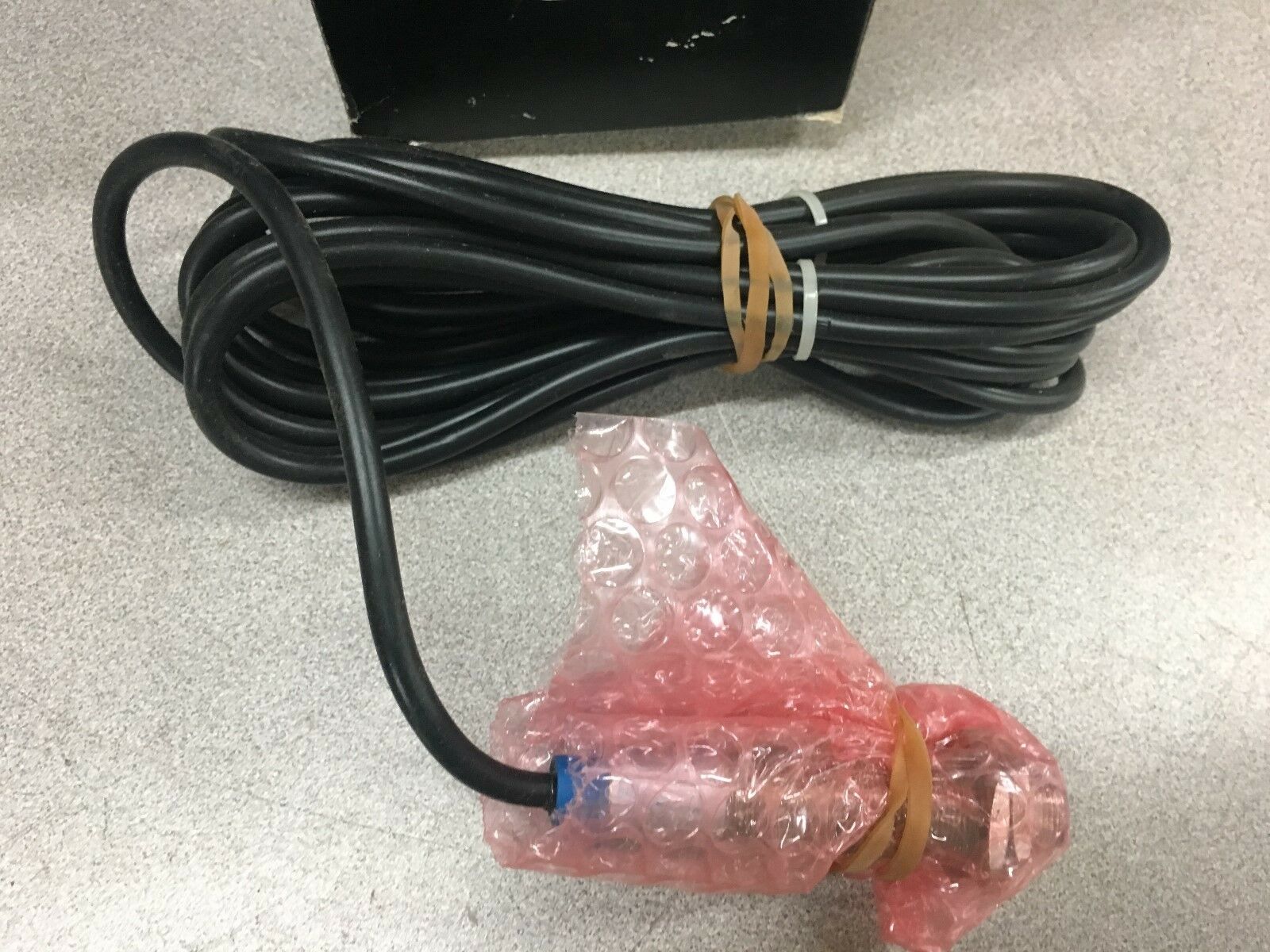 NEW IN BOX ALLEN BRADLEY PROXIMITY SWITCH 871C-CA18-16 SERIES A