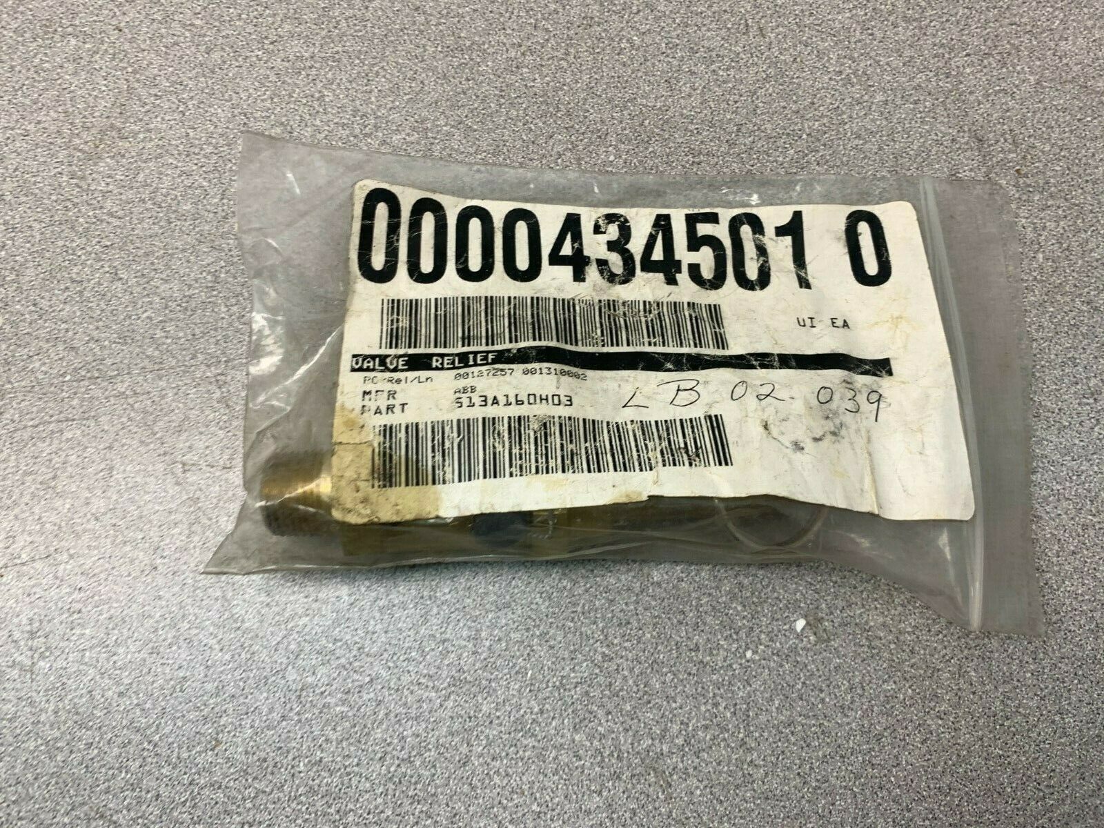 NEW NO BOX ABB RELIEF VALVE 513A160H03
