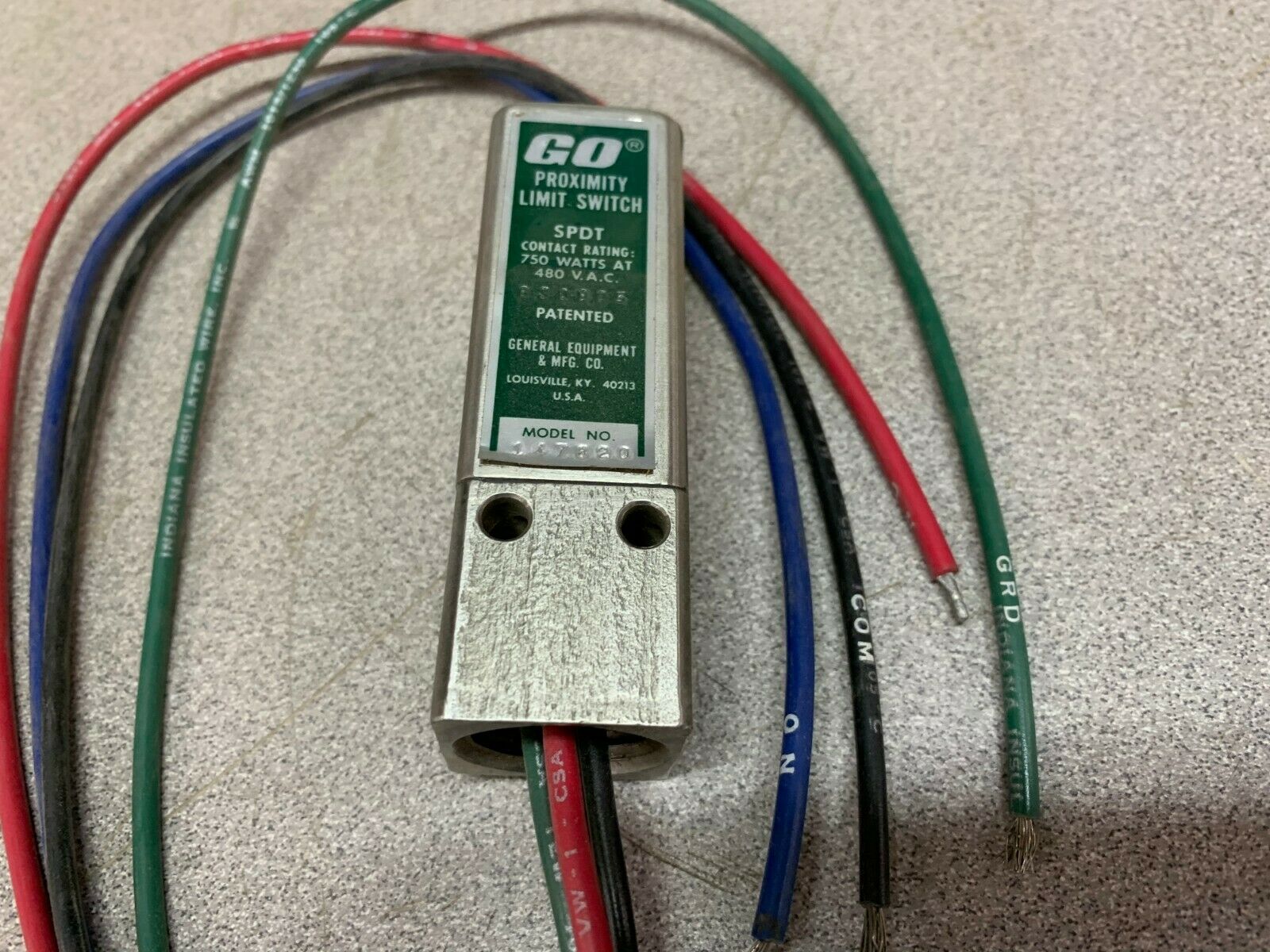 NEW NO BOX GO SWITCH PROXIMITY LIMIT SWITCH 147820