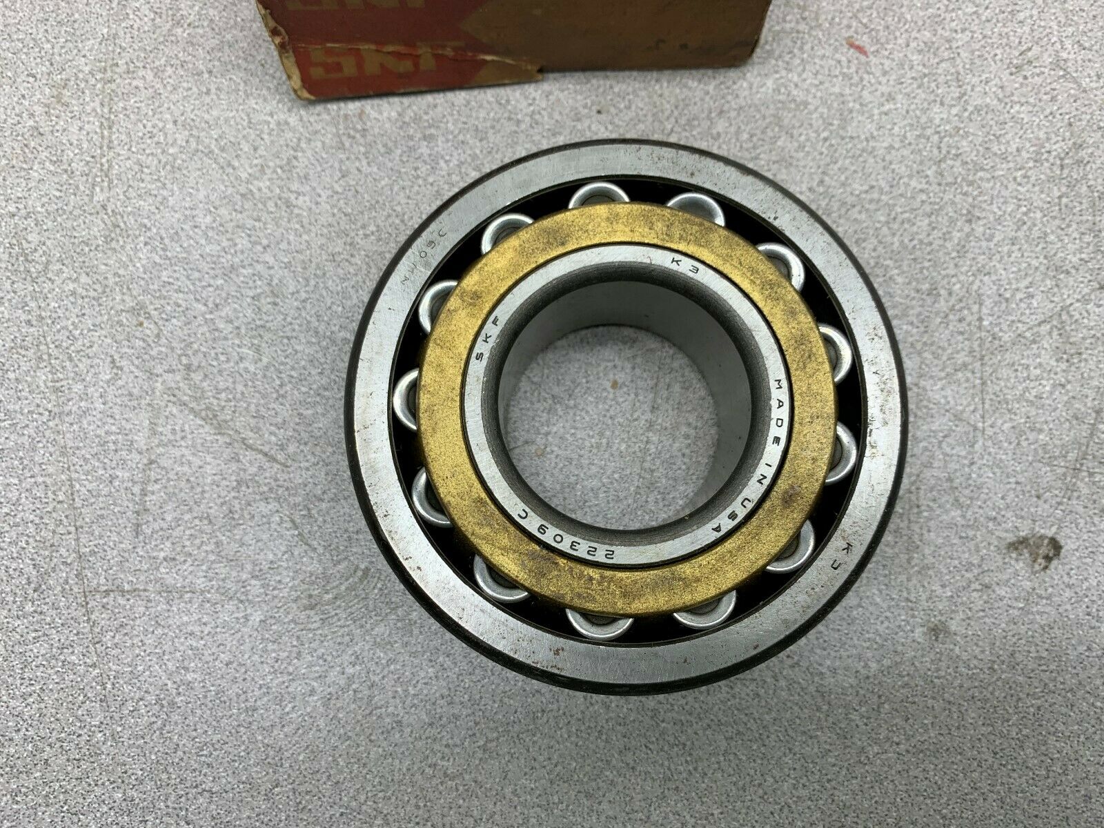 NEW IN BOX SNR BEARING NJ214A12