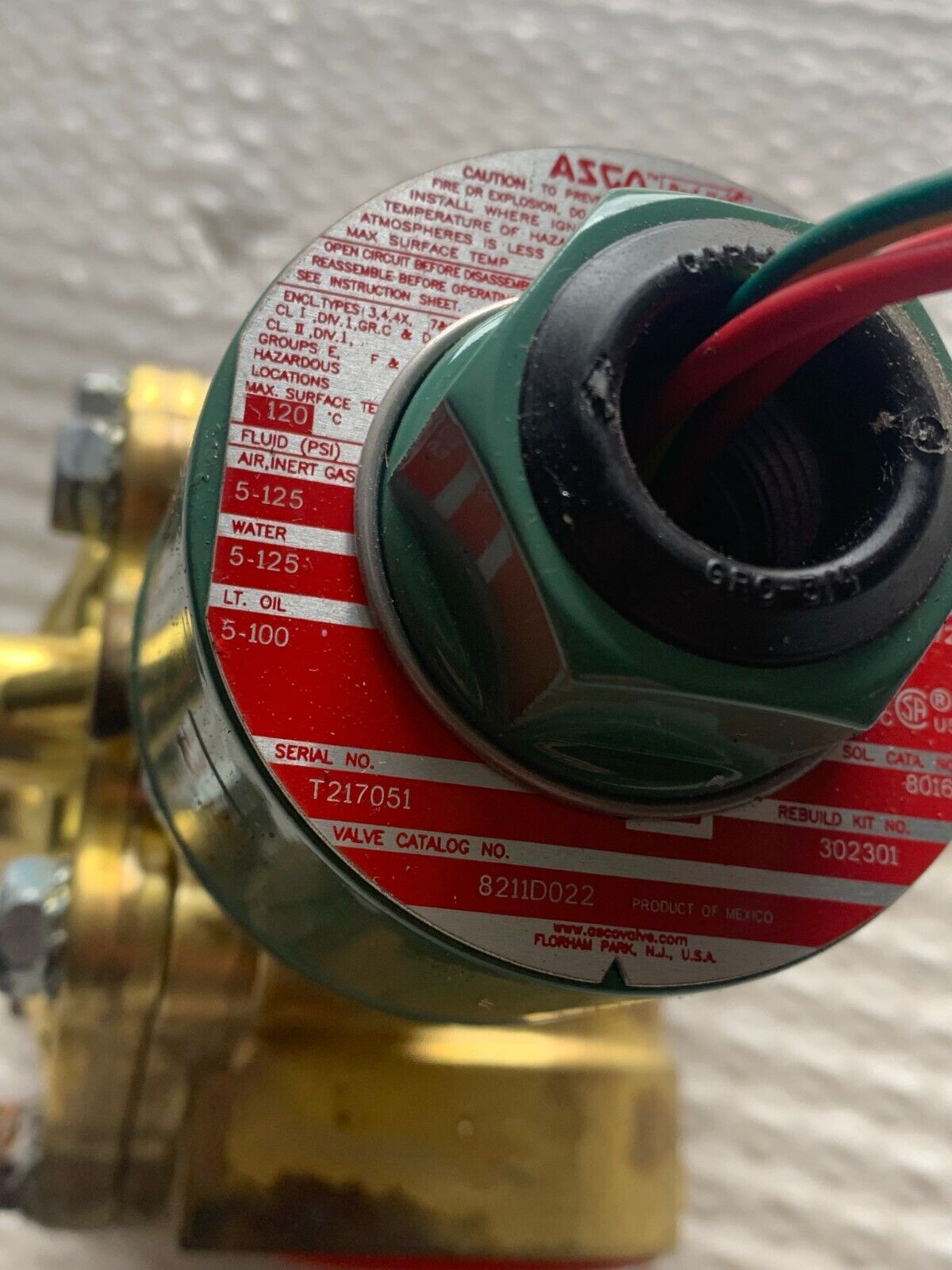 NEW NO BOX ASCO RED HAT SOLENOID VALVE 1-1/2" PIPE 110/120V. COIL 8211D022