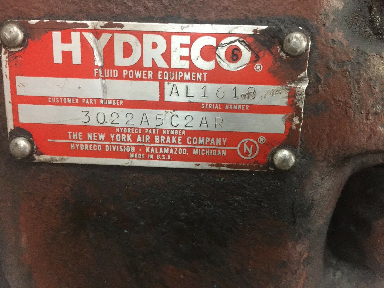 NEW NO BOX HYDRECO HYDRAULIC PUMP 3022A5C2AR