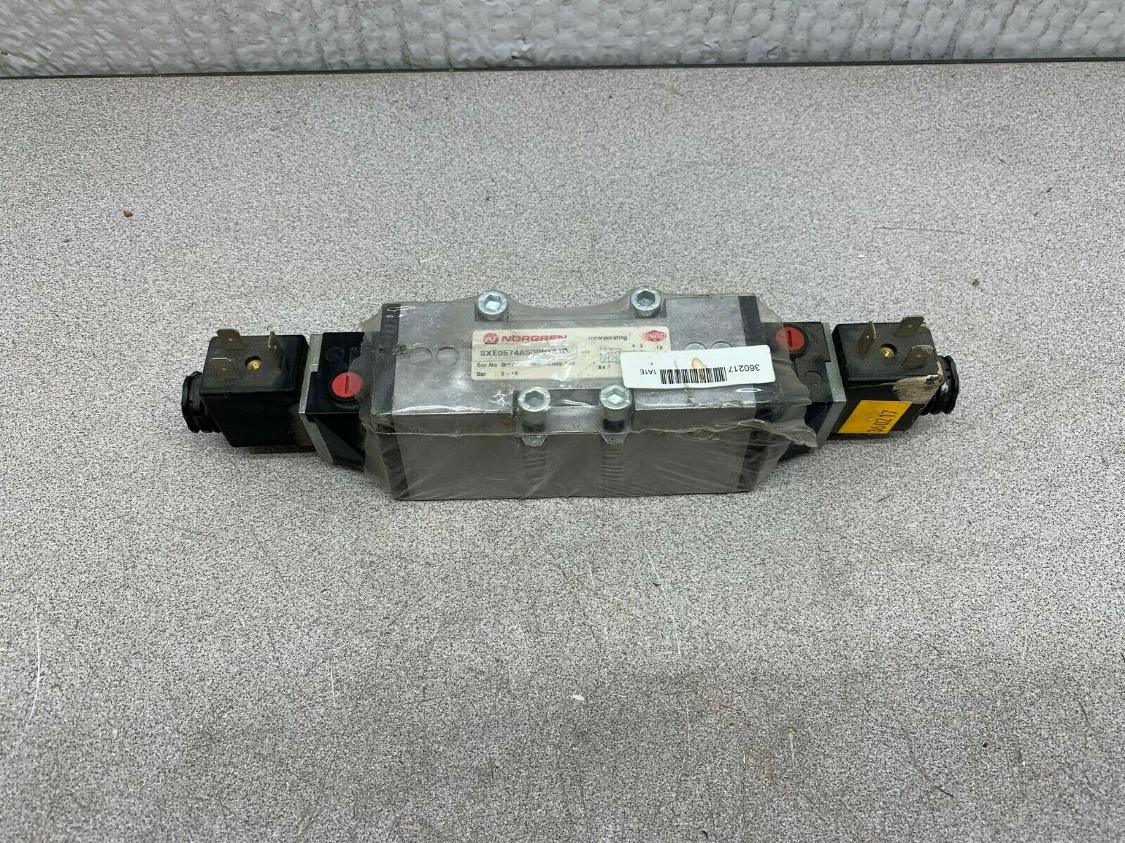 NEW NO BOX NORGREN PNEUMATIC VALVE SXE0574A500018JB