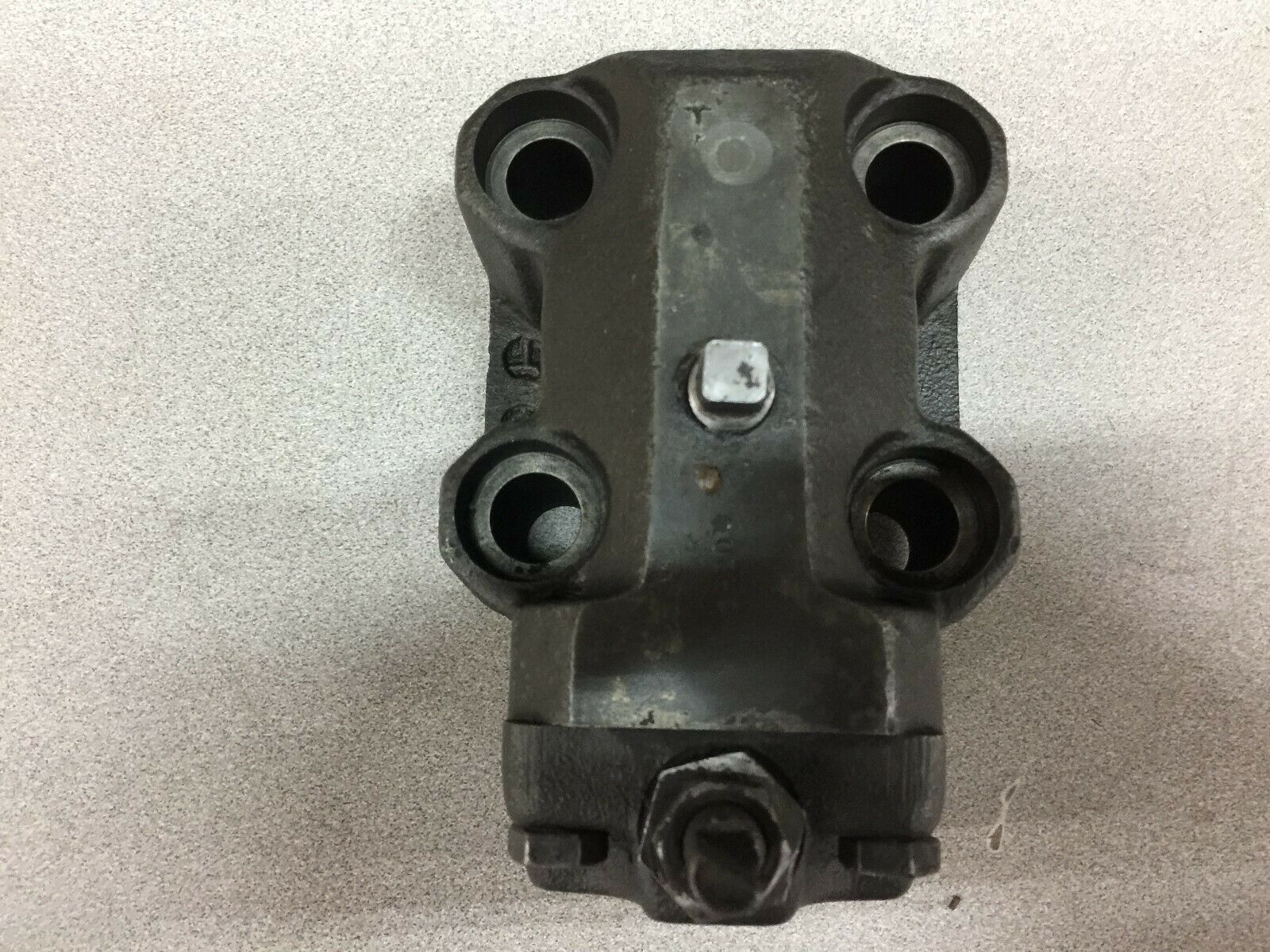 NEW NO BOX PARKER DIRECTIONAL CONTROL VALVE R6VH20 DE