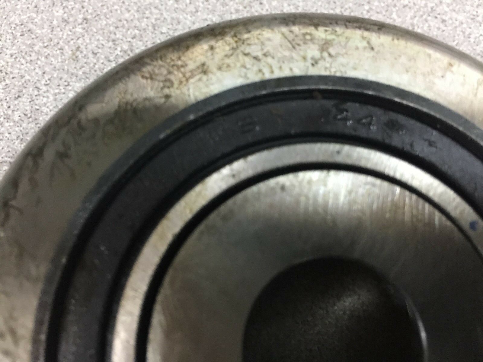 NEW NO BOX KE BEARING 573318A