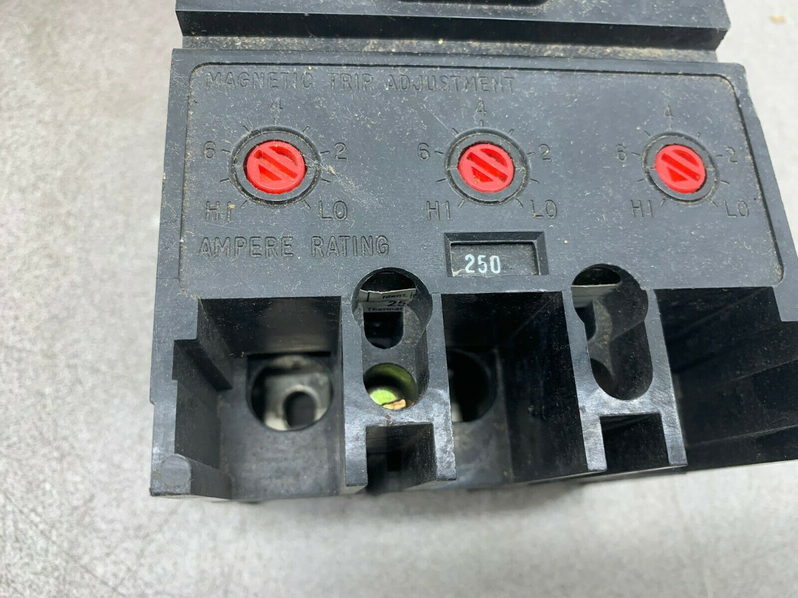 NEW WESTINGHOUSE 752B417G16 3 POLE 250AMP CIRCUIT BREAKER JB3250W