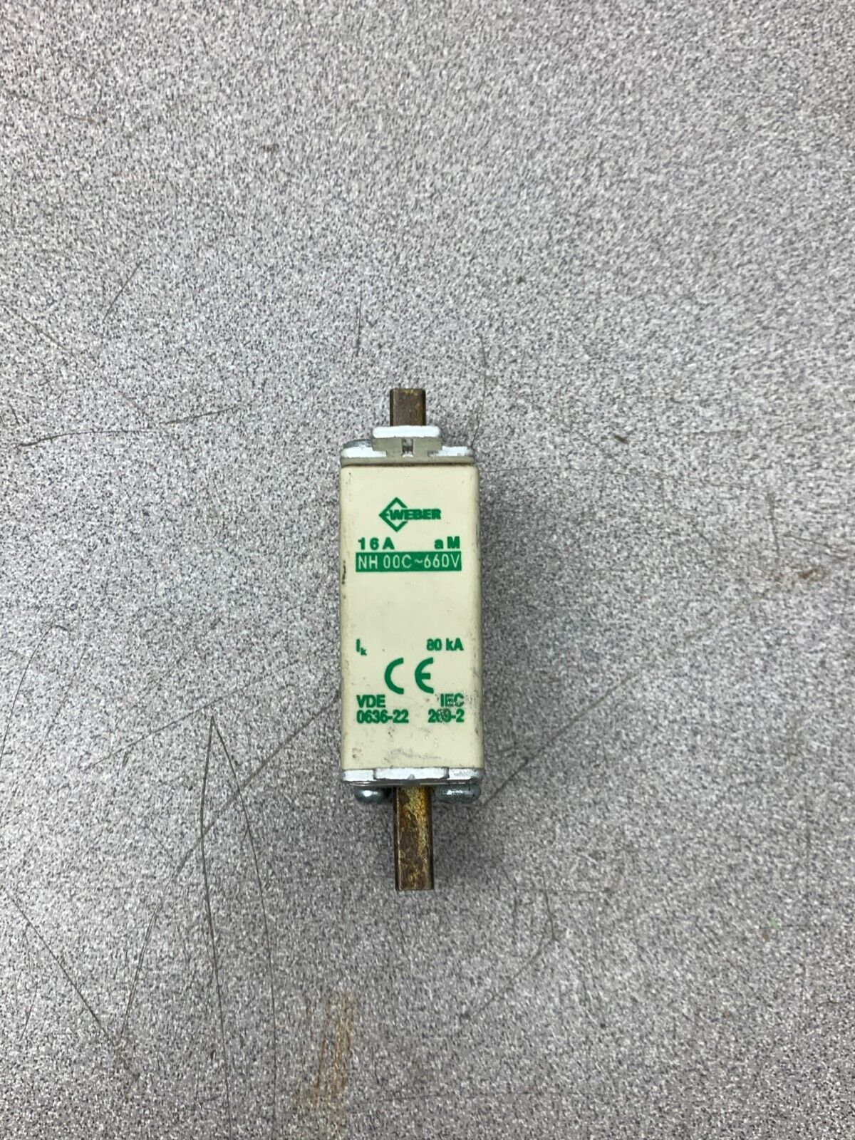 NEW NO BOX WEBER 16AMP FUSE NH00C - 660V