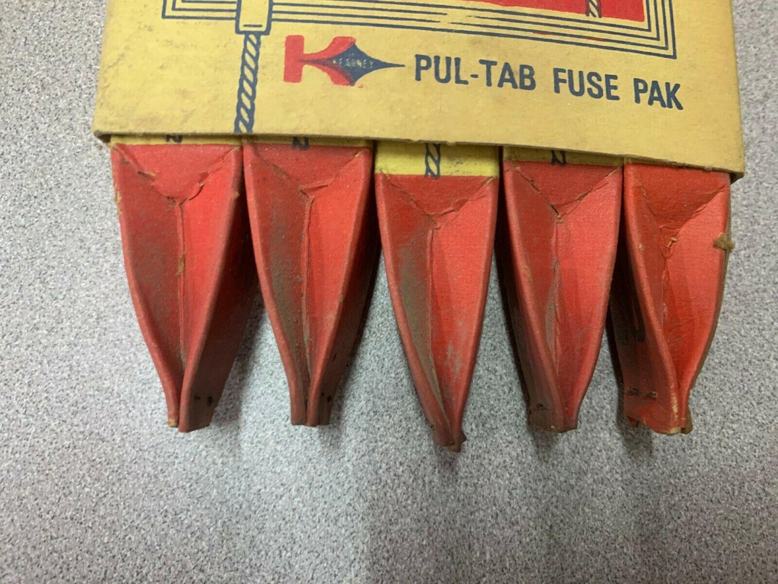 BOX OF 5 NEW IN BOX KEARNEY 30 AMP FUSE LINKS 11030