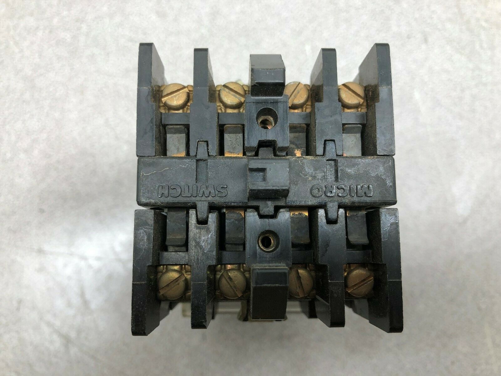USED MICRO SWITCH 10 AMP 600 VAC MAX 120 VAC COIL 8 POLE CONVERTABLE CONTACTOR