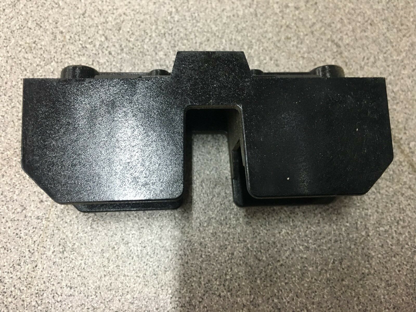 NEW LOT OF 10 MARATHON CONNECTOR 6M30A1B