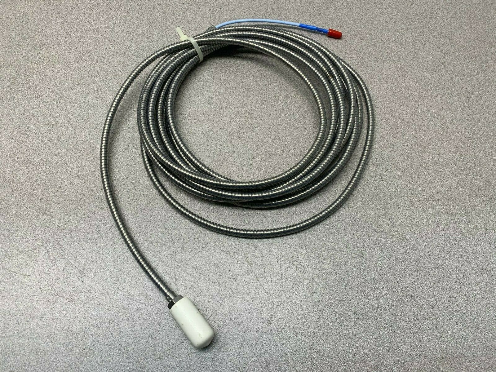 NEW NO BOX BENTLY NEVADA CABLE 330102-00-13-50-02-00