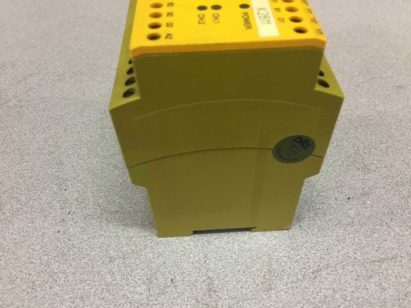 USED PILZ E-STOP SAFETY RELAY PNOZ X10